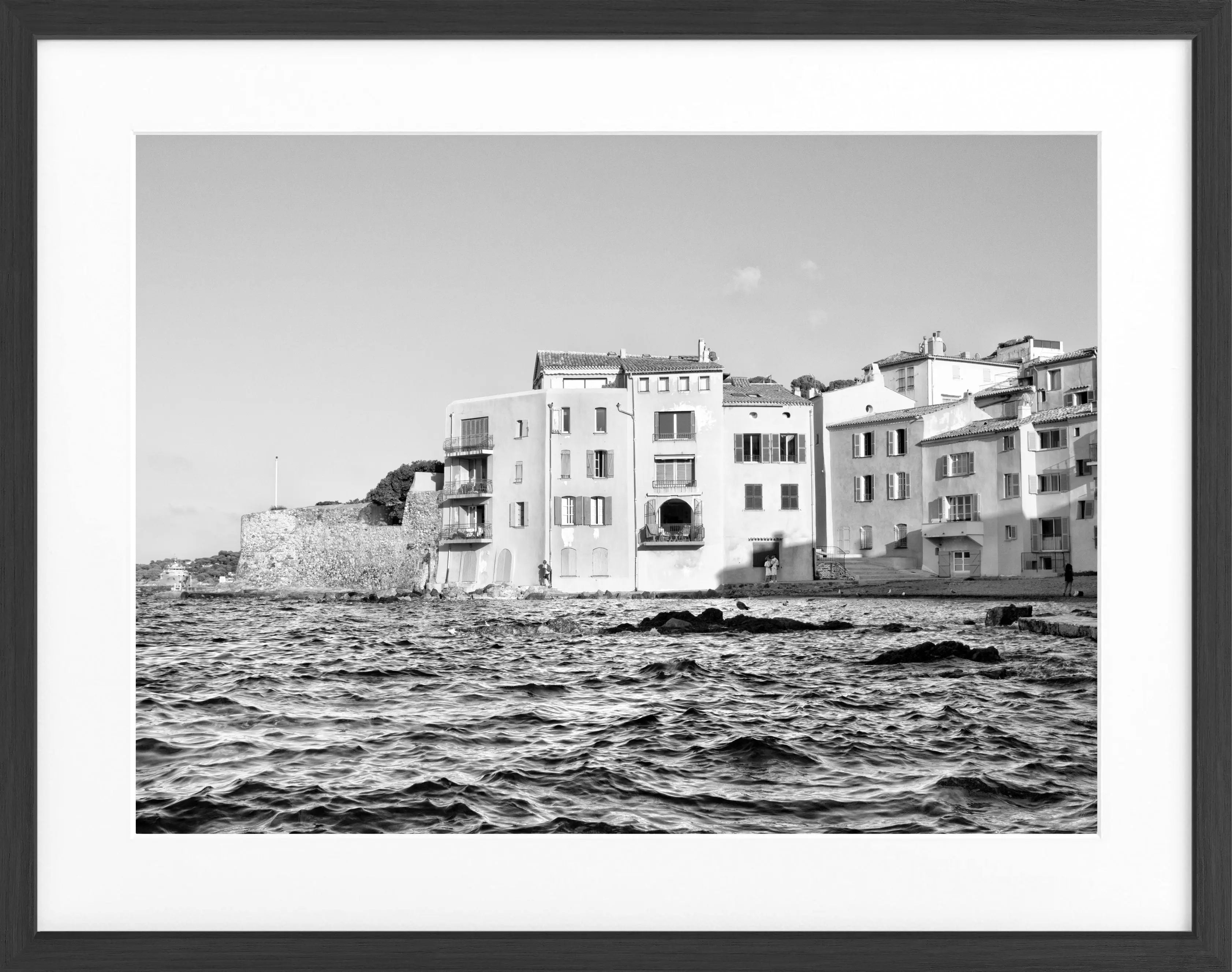 Schwarz-weiß Poster mit Rahmen von Saint Tropez, 31x25cm, von Cosman-Photocollection, dekoratives Wandbild mit Meeresmotiv