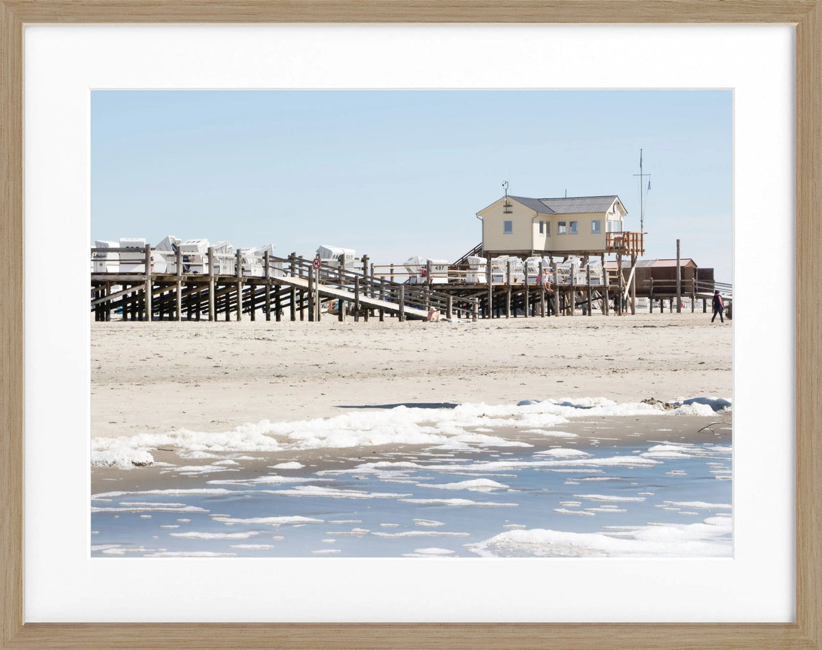 Schwarz-weiß Poster mit Rahmen von Cosman-Photocollection, Sankt Peter Ording Beach, 31x25 cm, Küstenlandschaft, maritimes Motiv