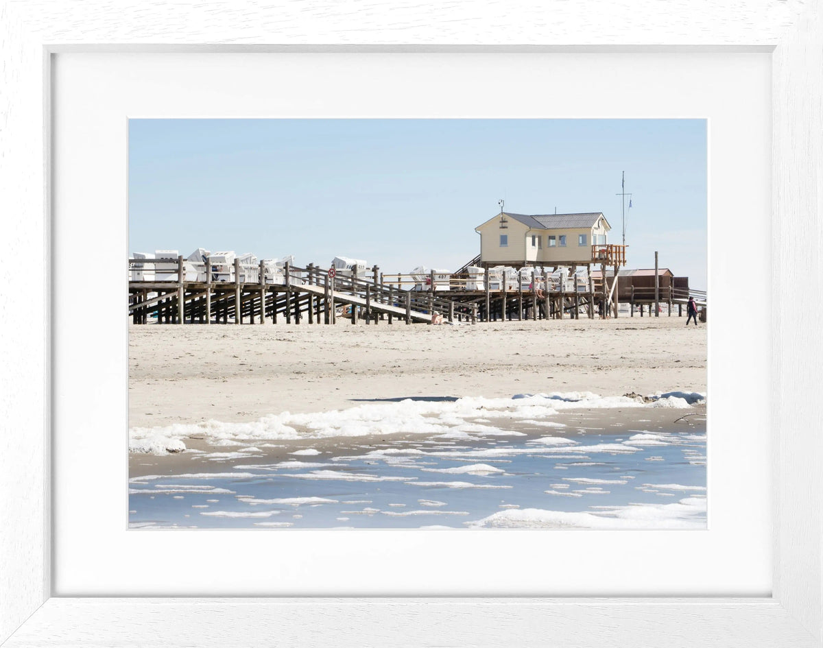 Schwarz-weiß Poster mit Rahmen von Cosman-Photocollection, Sankt Peter Ording Beach, 31x25 cm, Fotografie im maritimen Stil