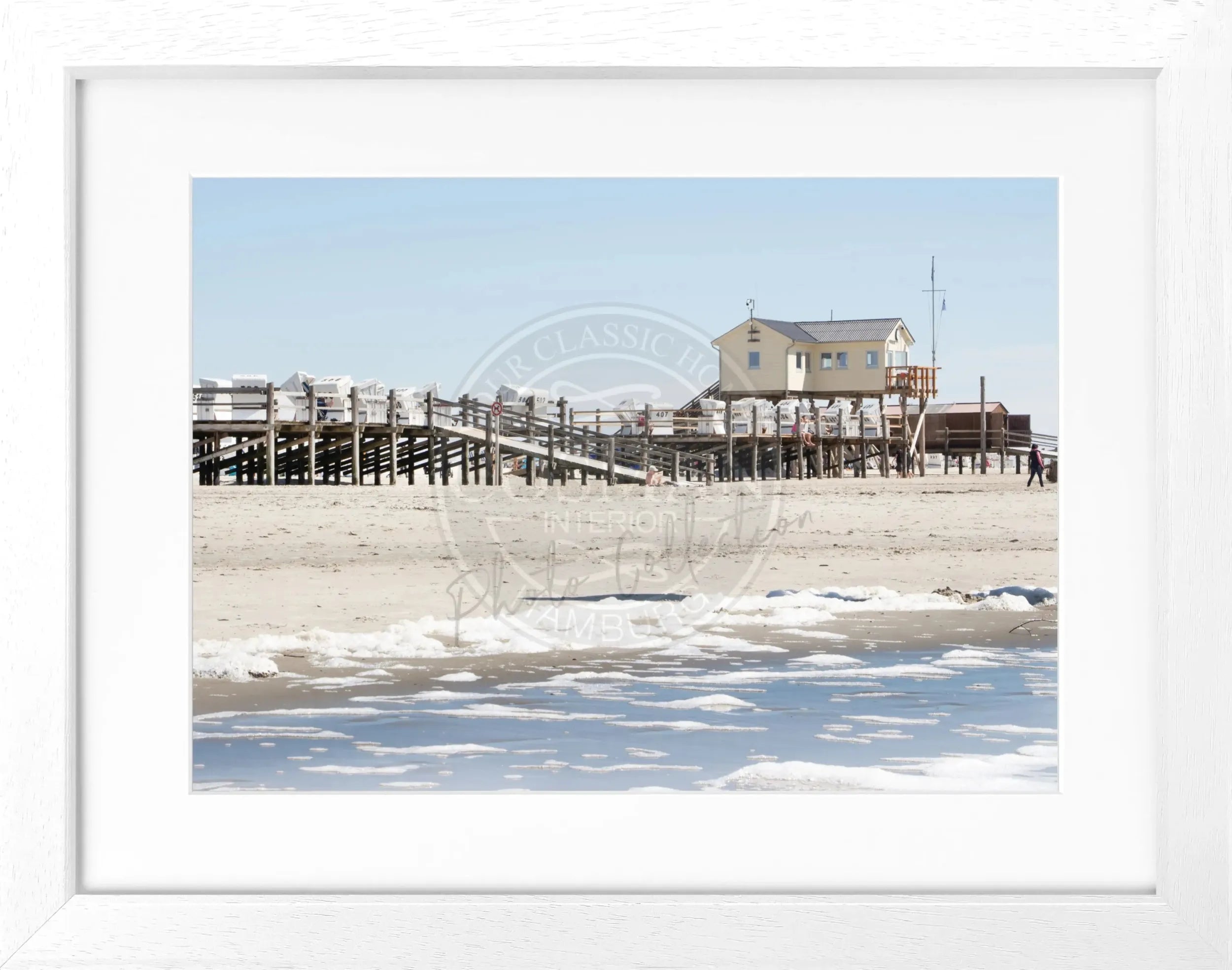 Schwarz-weiß Poster mit Rahmen von Cosman-Photocollection, Sankt Peter Ording Beach, 31x25 cm, Fotografie im maritimen Stil
