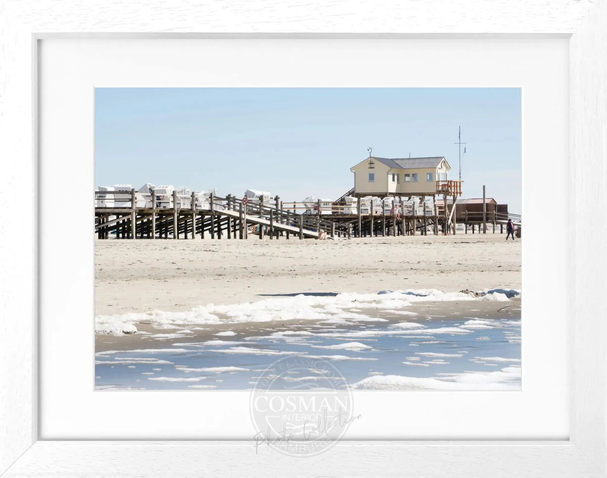 Schwarz-weiß Poster mit Rahmen von Cosman-Photocollection, Sankt Peter Ording Beach, 31x25 cm, Fotografie im maritimen Stil