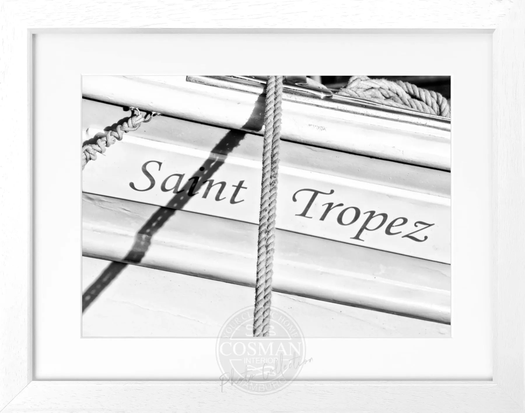 Schwarz-weiß Poster mit Rahmen ‘Segelboot’ Saint Tropez von Cosman-Photocollection, 31x25 cm, maritime Meeresmotivation
