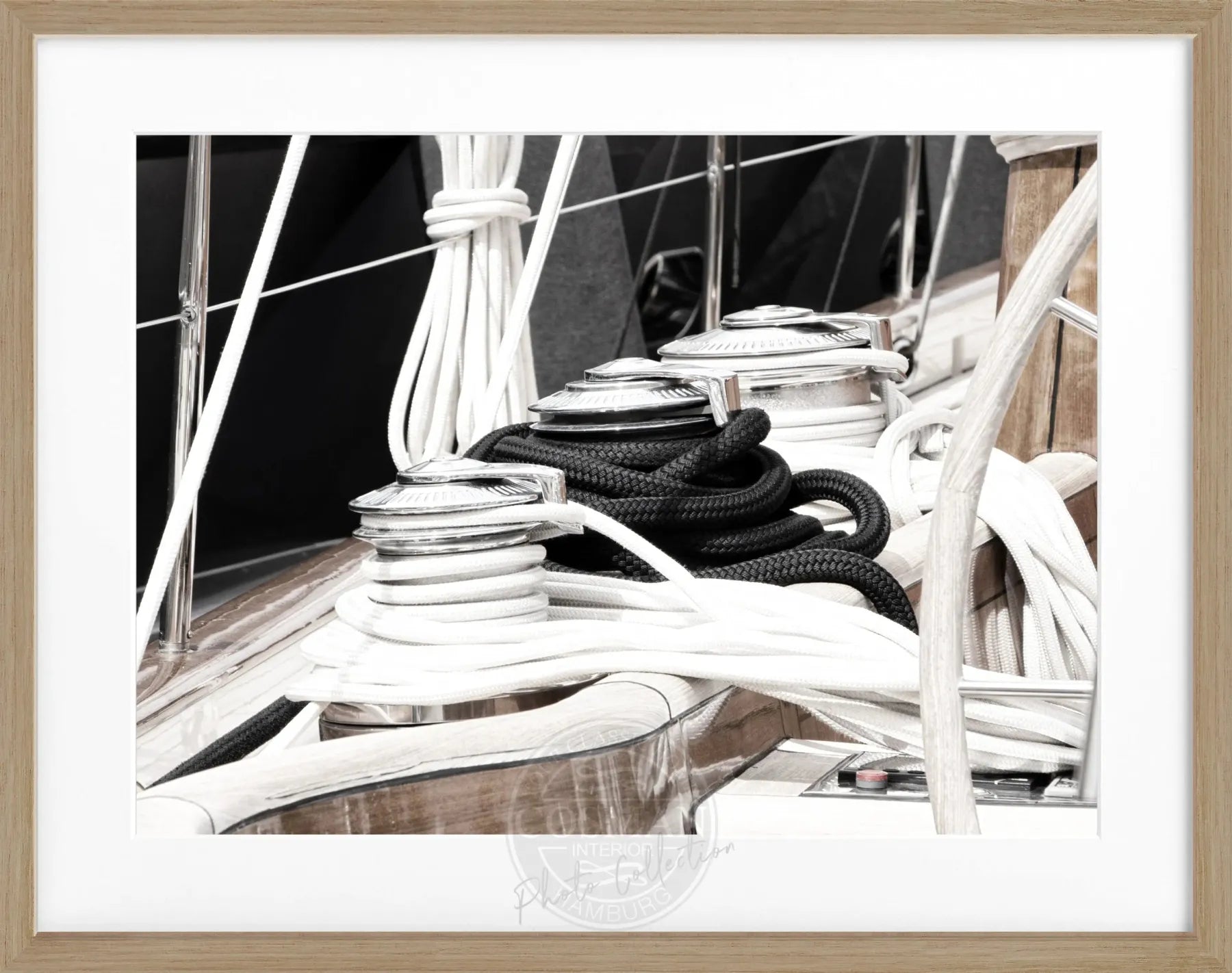 Schwarz-weiß Poster mit Rahmen, Segelboot in Saint Tropez, Cosman-Photocollection, 31x25cm, stilvolle Wanddekoration