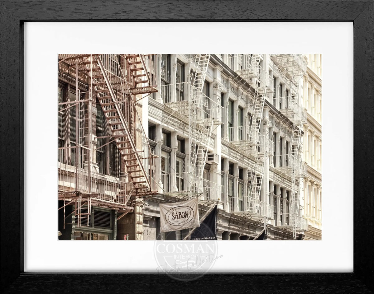 Schwarz-weiß Poster mit Rahmen ‚SOHO‘ von Cosman-Photocollection, New York Stadtmotiv, 31x25 cm, stilvolles Wandbild