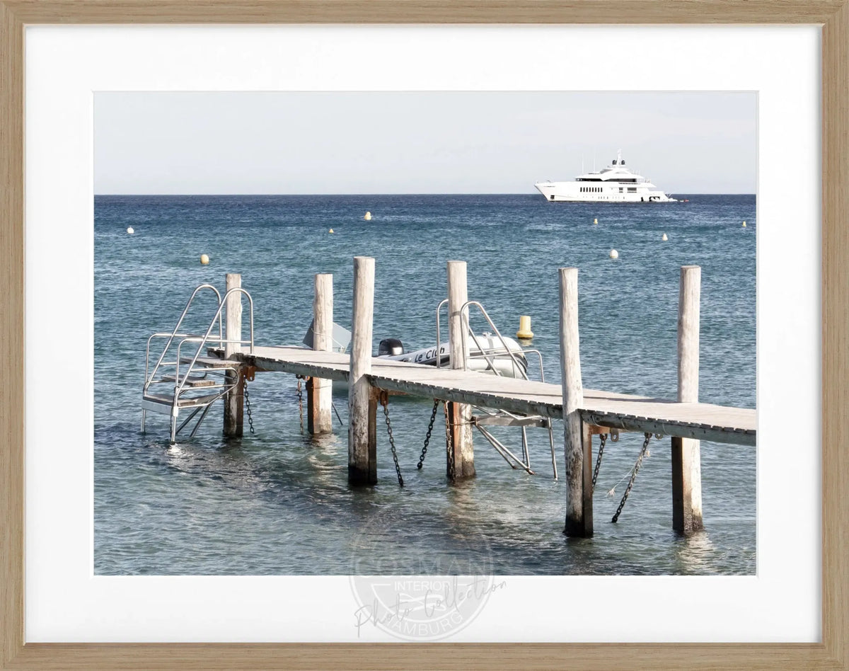 Schwarz-weiß Poster mit Rahmen „Steg Le Club 55“ Saint Tropez, von Cosman-Photocollection, 31x25 cm, stilvolles Wandbild