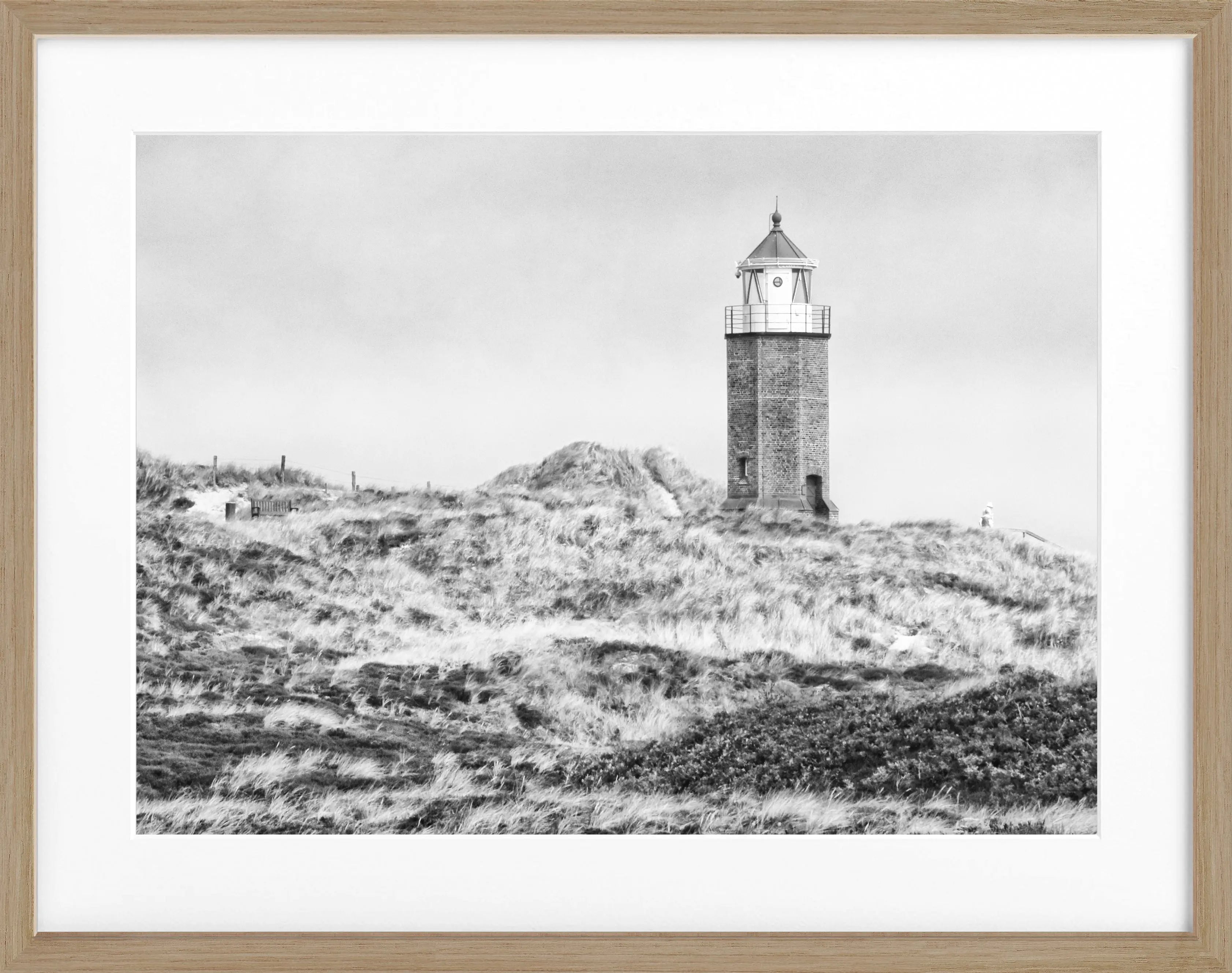 Schwarz-weiß Poster von Cosman-Photocollection mit Rahmen, zeigt Dünen und Kampen auf Sylt, Maße 31x25 cm.