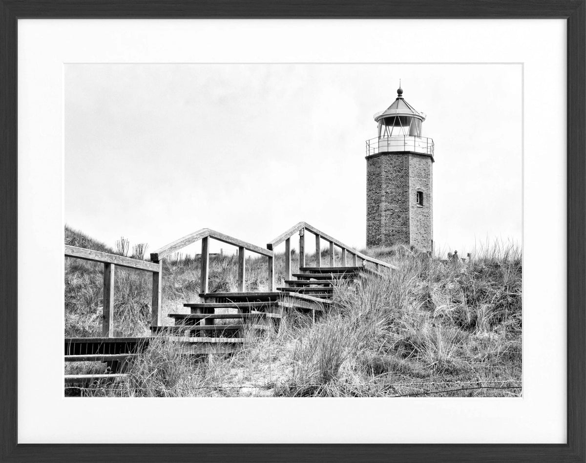 Schwarz-weiß Poster mit Rahmen von Cosman-Photocollection, Leuchtturm Kampen Sylt, 31x25cm, Motiv an der Nordsee