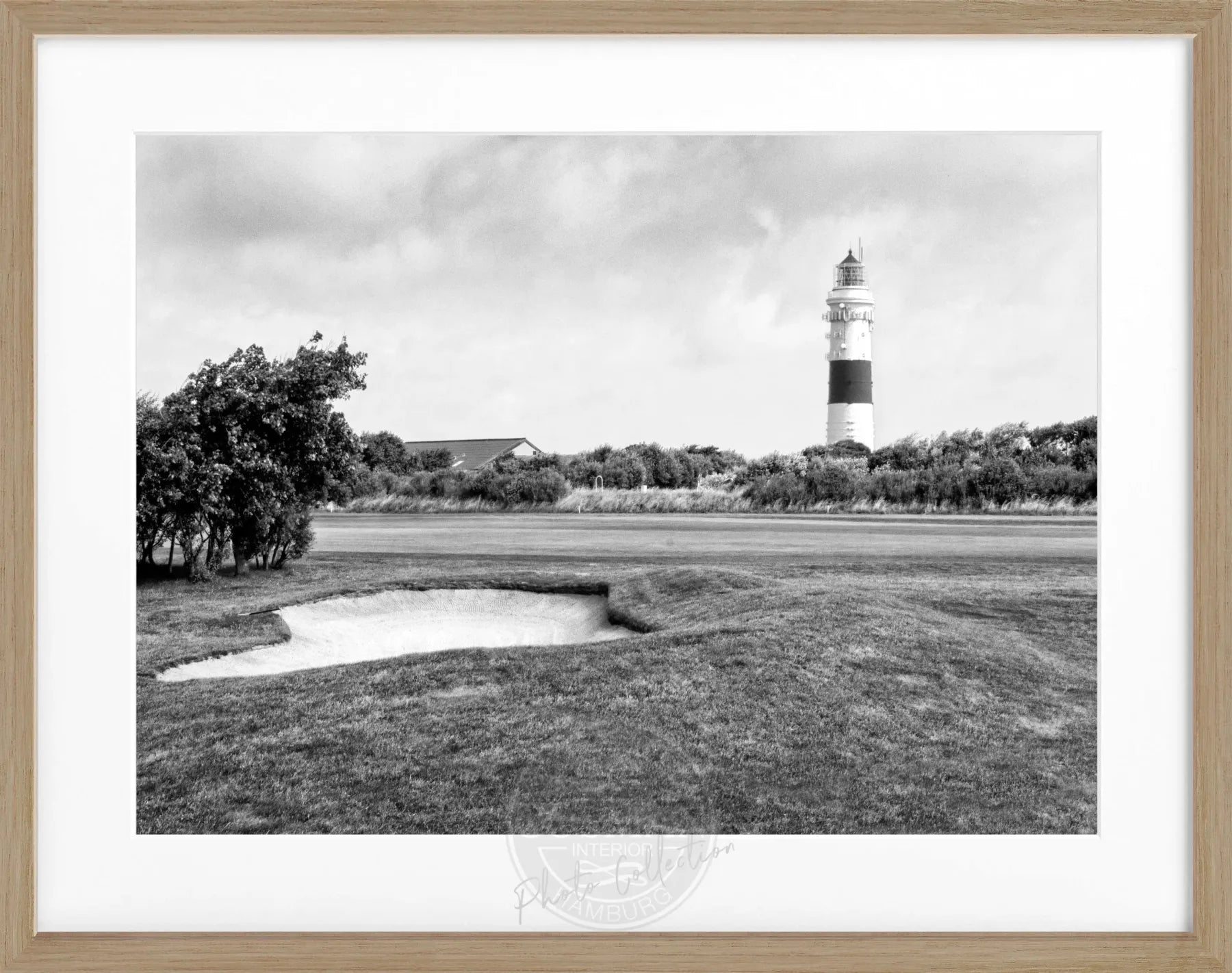 Schwarz-weiß Poster mit Rahmen von Cosman-Photocollection, Leuchtturm Kampen Sylt, 31x25cm, Wanddekoration