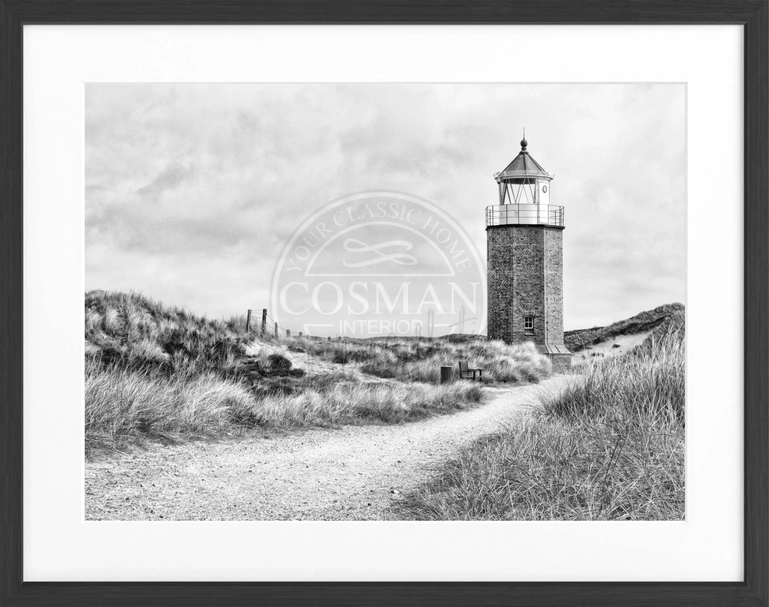 Schwarz-weiß Poster mit Rahmen, zeigt den Leuchtturm auf Sylt am Roten Kliff, von Cosman-Photocollection, 31x25cm.