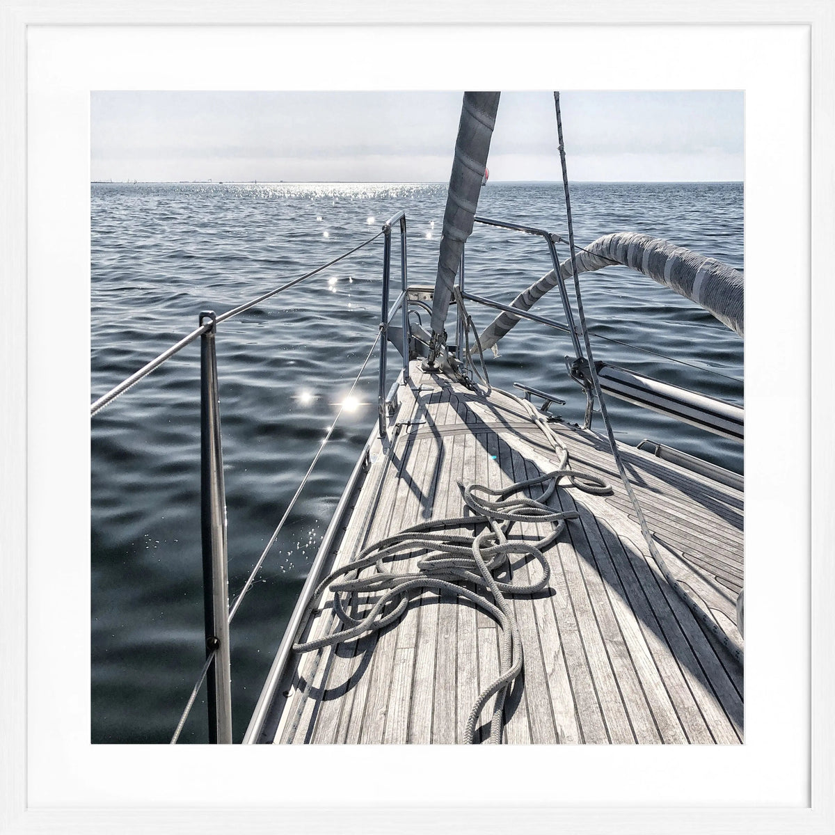 Schwarz-weiß Poster mit Rahmen, Segelboot Motiv, von Cosman-Photocollection, quadratisch 55x55cm, maritime Dekoration