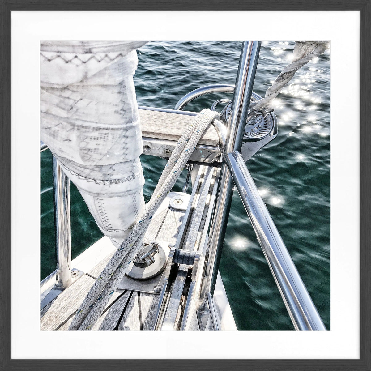 Schwarz-weiß Poster mit Rahmen, Segelboot-Motiv, von Cosman-Photocollection, quadratisch 55x55cm, moderne Wanddekoration
