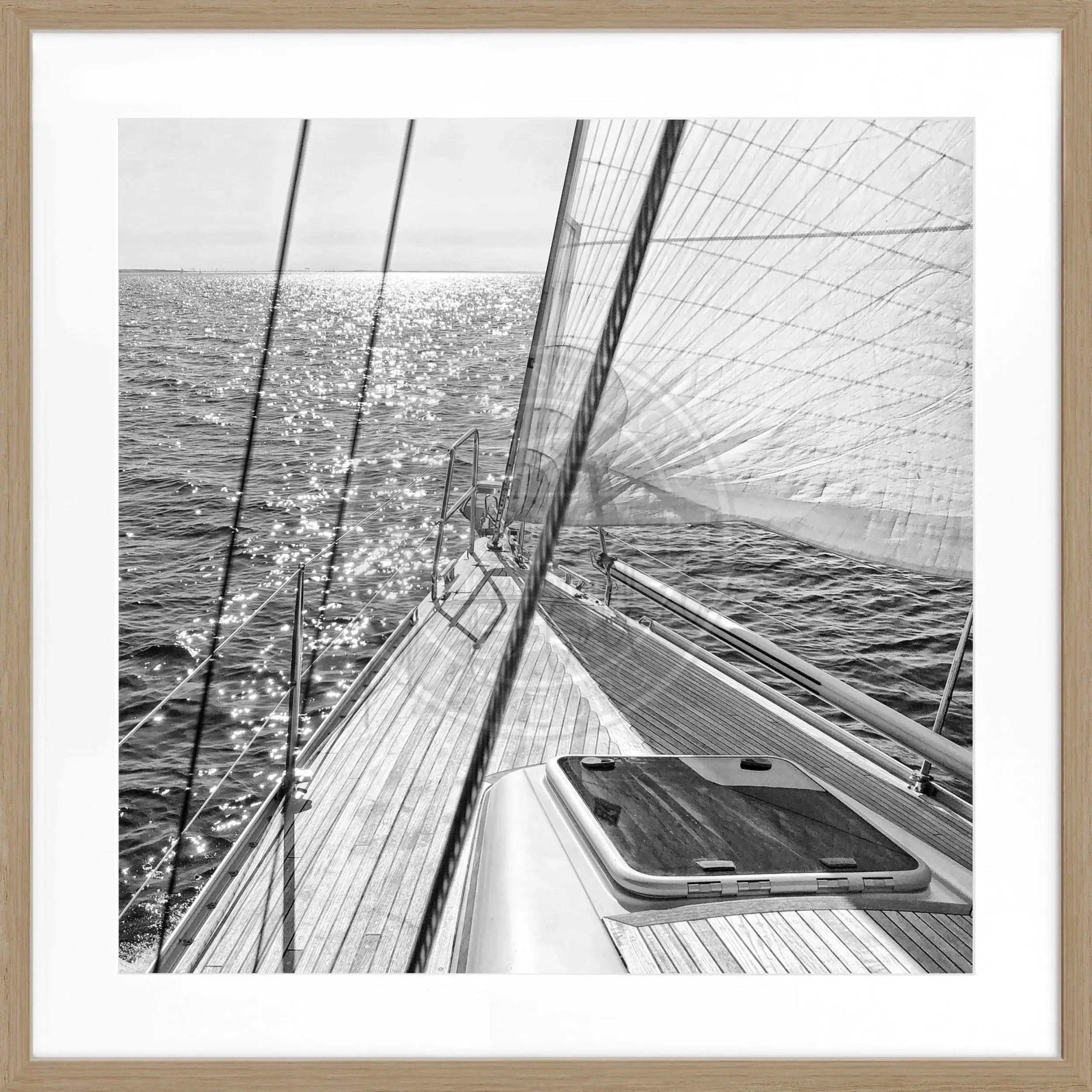 Schwarz-weiß Poster mit Rahmen von Cosman-Photocollection, Segelboot-Motiv, quadratisch 55x55cm