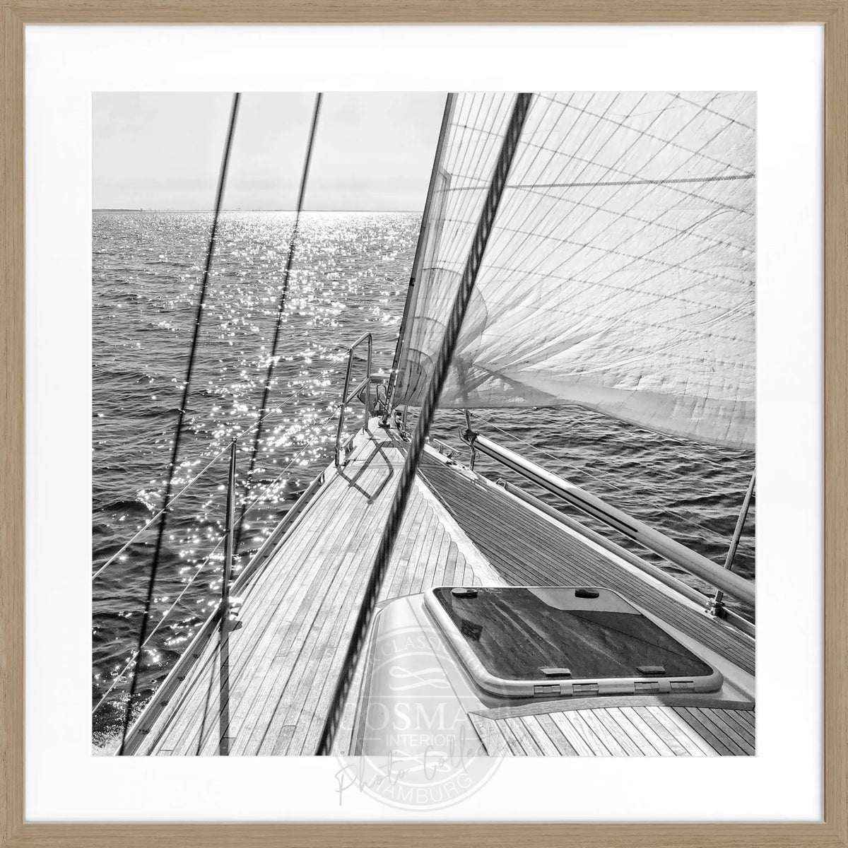 Schwarz-weiß Poster mit Rahmen von Cosman-Photocollection, Segelboot-Motiv, quadratisch 55x55cm