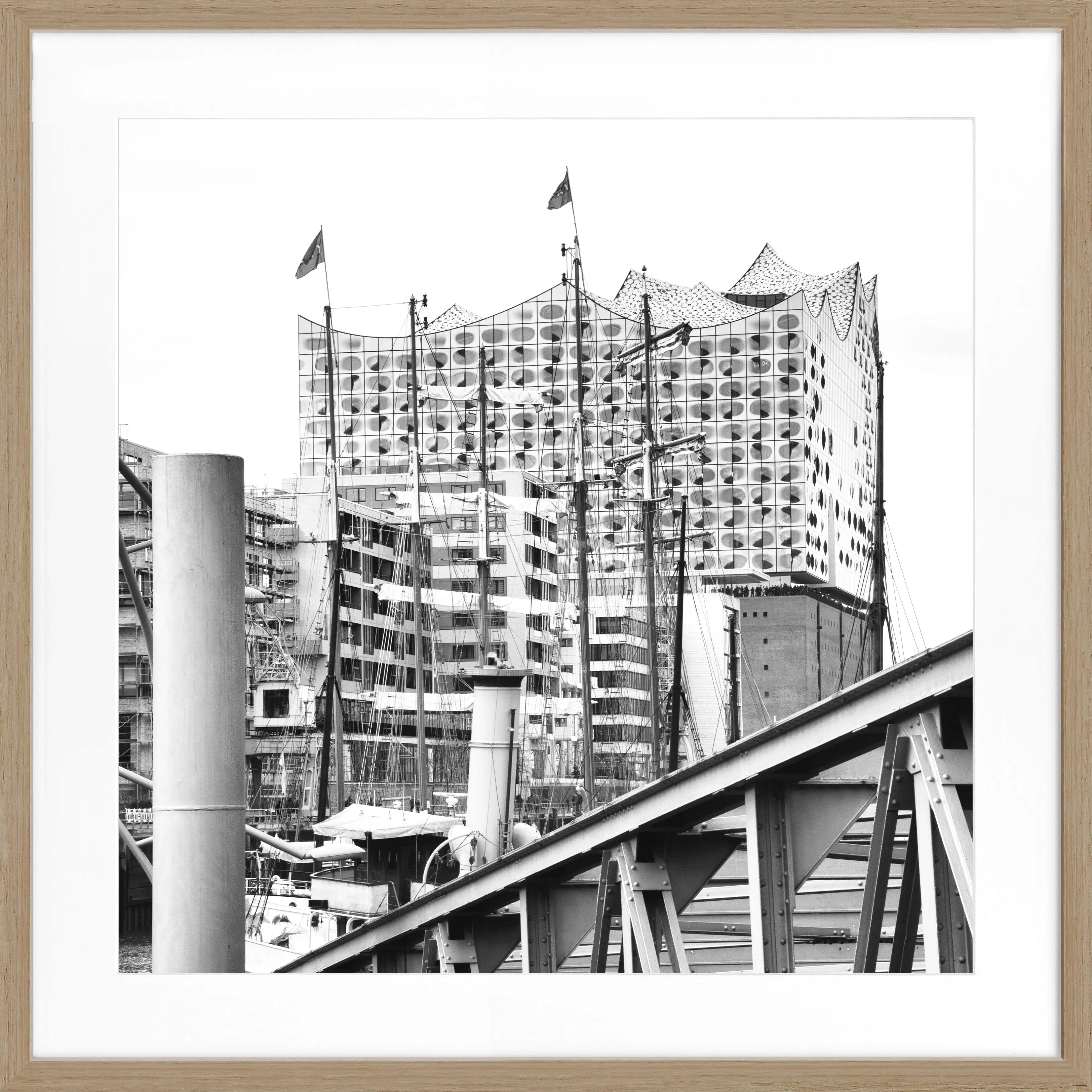 Schwarzes Poster mit Rahmen, Hamburg ’Elphi’ Motiv, von Cosman-Photocollection, quadratisch 55x55cm, Wanddekoration