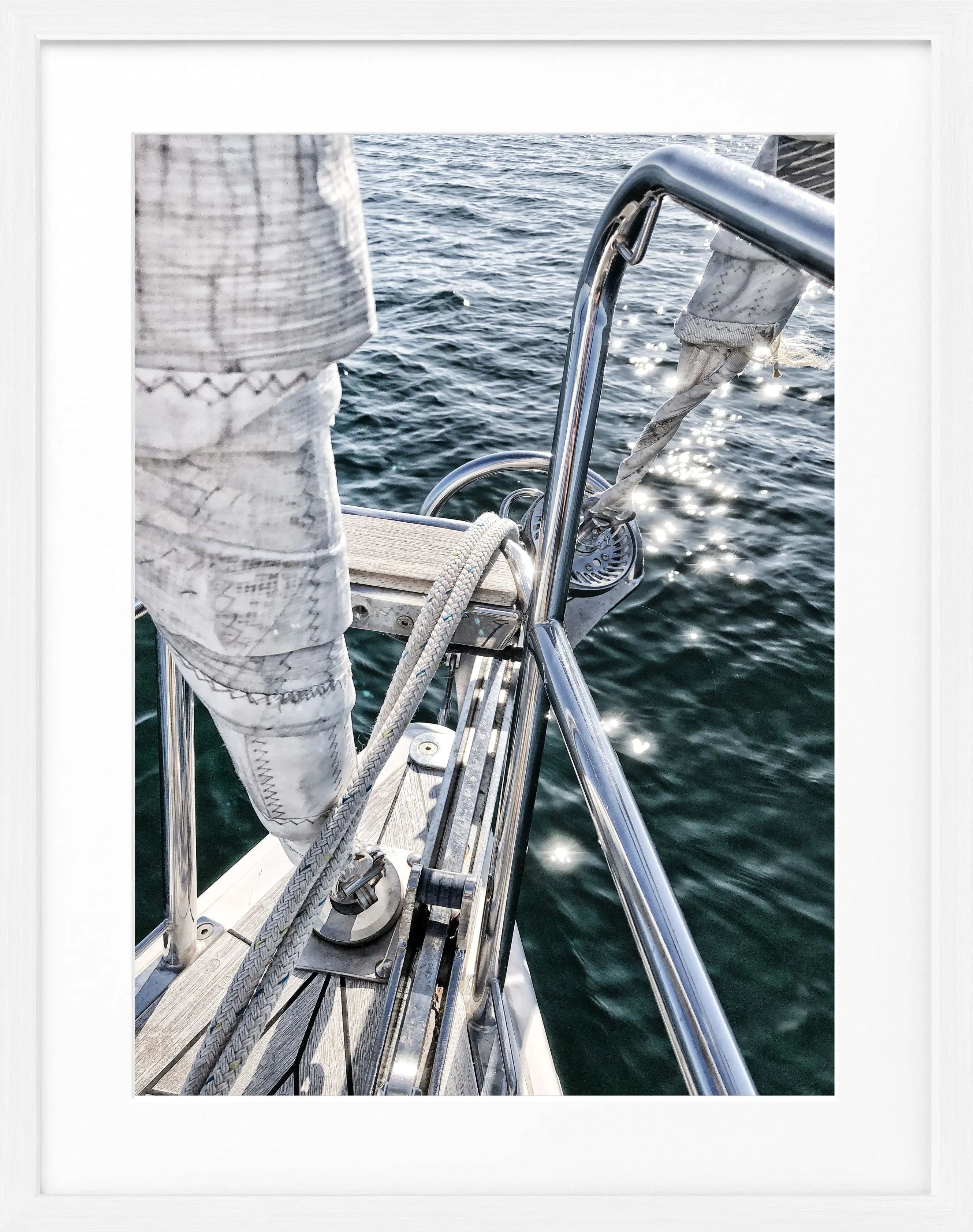 Schwarz-weiß Poster von einem Segelboot SAIL03 mit Rahmen, stilvolle Wanddekoration, von Cosman-Photocollection