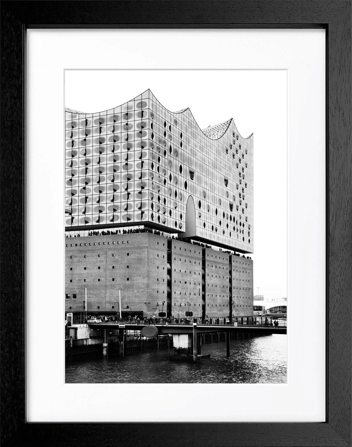 Schwarzweiß-Poster Hamburg Elphi mit Rahmen, stilvolle Wanddekoration von Cosman-Photocollection, 25x31 cm
