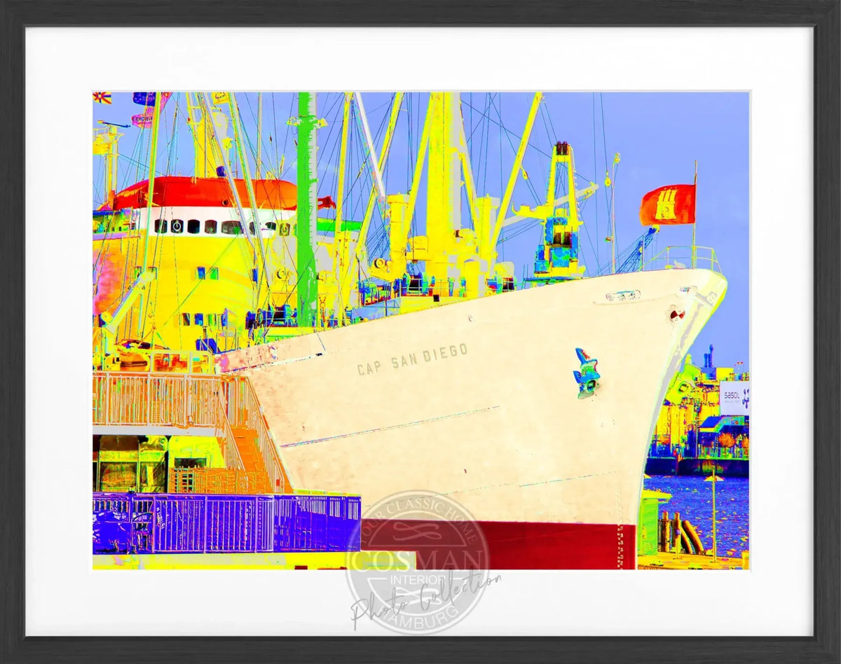 Hochwertiges Poster mit Rahmen der Cosman-Photocollection, Hamburg Hafen mit Cap San Diego, farbige Edition, 31x25 cm
