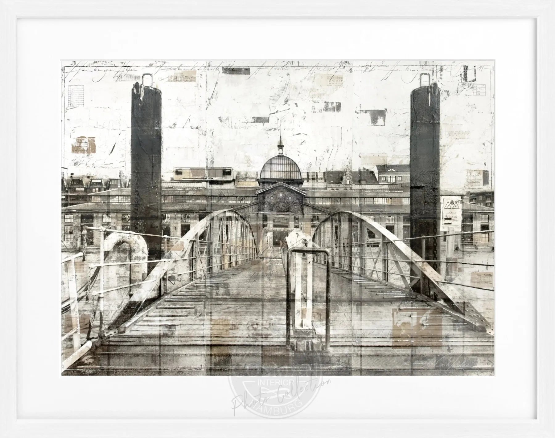 Schwarzweiß-Poster mit Rahmen der Fischauktionshalle Hamburg von Cosman-Photocollection, 31x25 cm, Wanddekoration