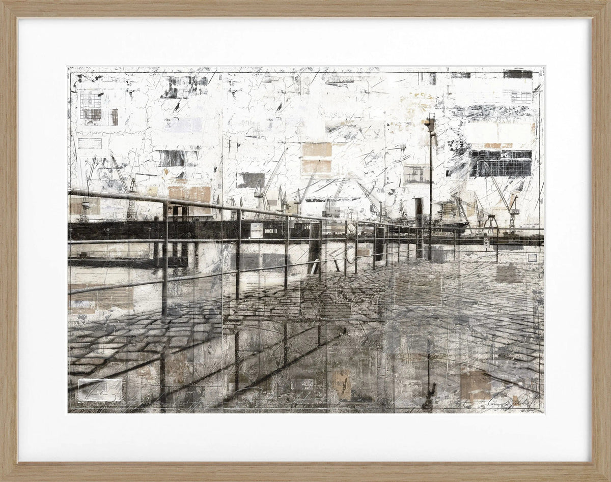 Schwarz eingerahmtes Hafen Hamburg Poster von Cosman-Photocollection, 31x25cm, mit maritime Hafenansicht.