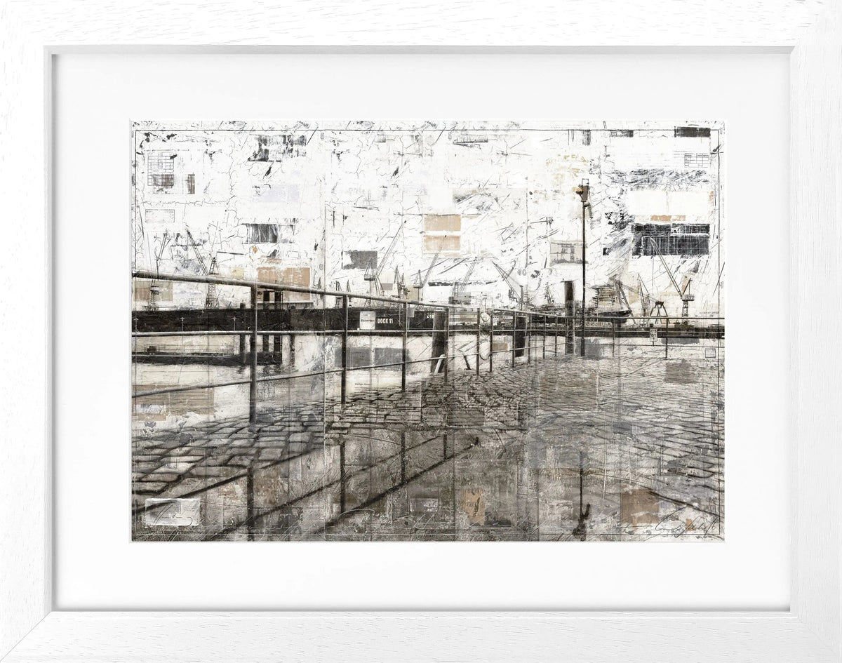 Schwarz-weiß Poster mit Rahmen, Hamburg Hafen Motiv, von Cosman-Photocollection, 31x25cm, Kunst- und Stadtbild Dekoration.