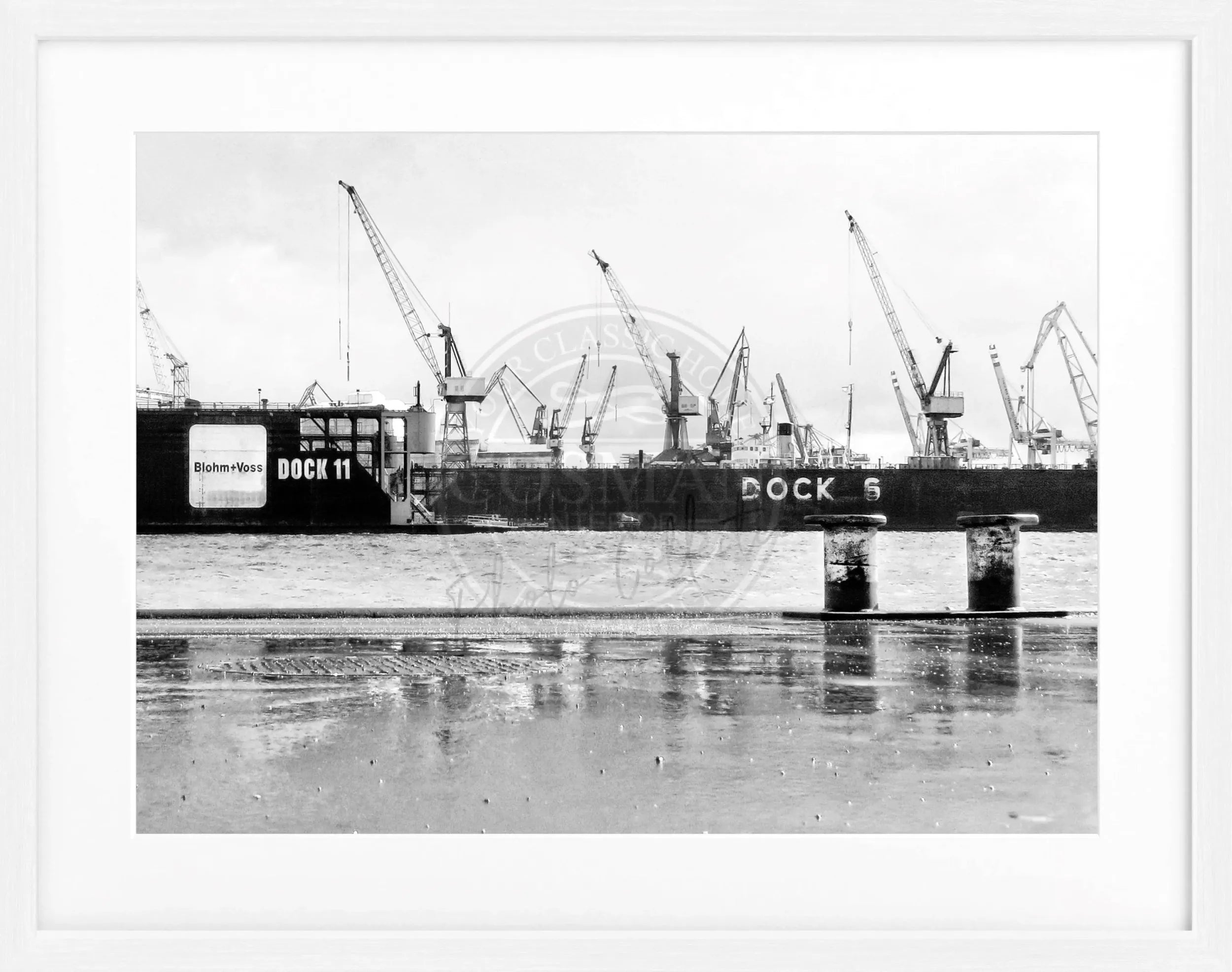 Schwarzweißer Hamburg Hafen Poster mit Rahmen von Cosman-Photocollection, Dock-Design, 31x25 cm, maritime Wanddekoration