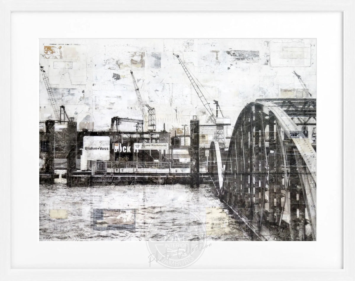 Schwarz-weiß Poster mit Rahmen von Hamburg Hafen Landungsbrücken, von Cosman-Photocollection, 31x25 cm