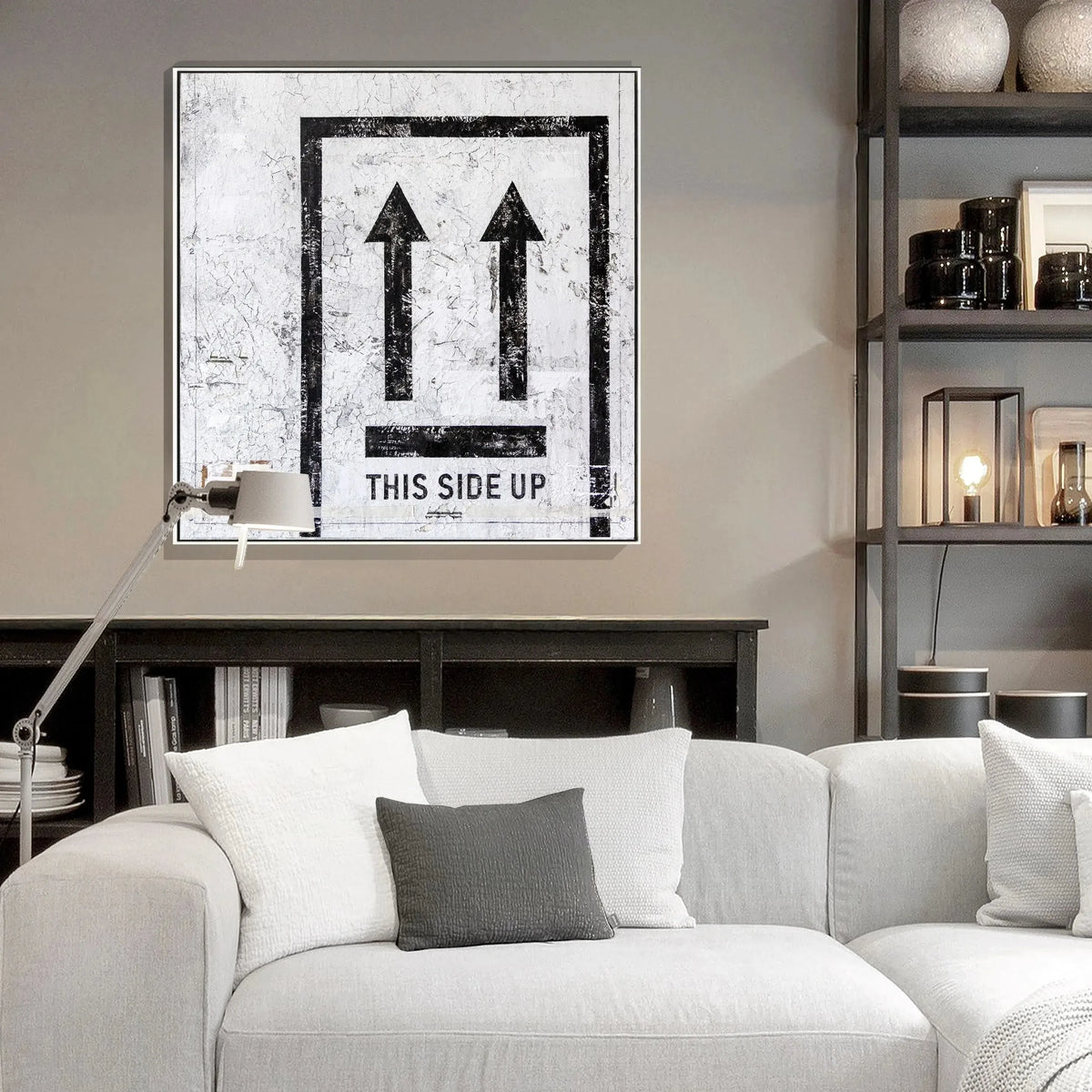 Schwarzweiß-Wandbild GM90Q ’This side Up’ von Cosman-Photocollection, Druck auf Leinwand mit Schattenfuge, 84x84 cm