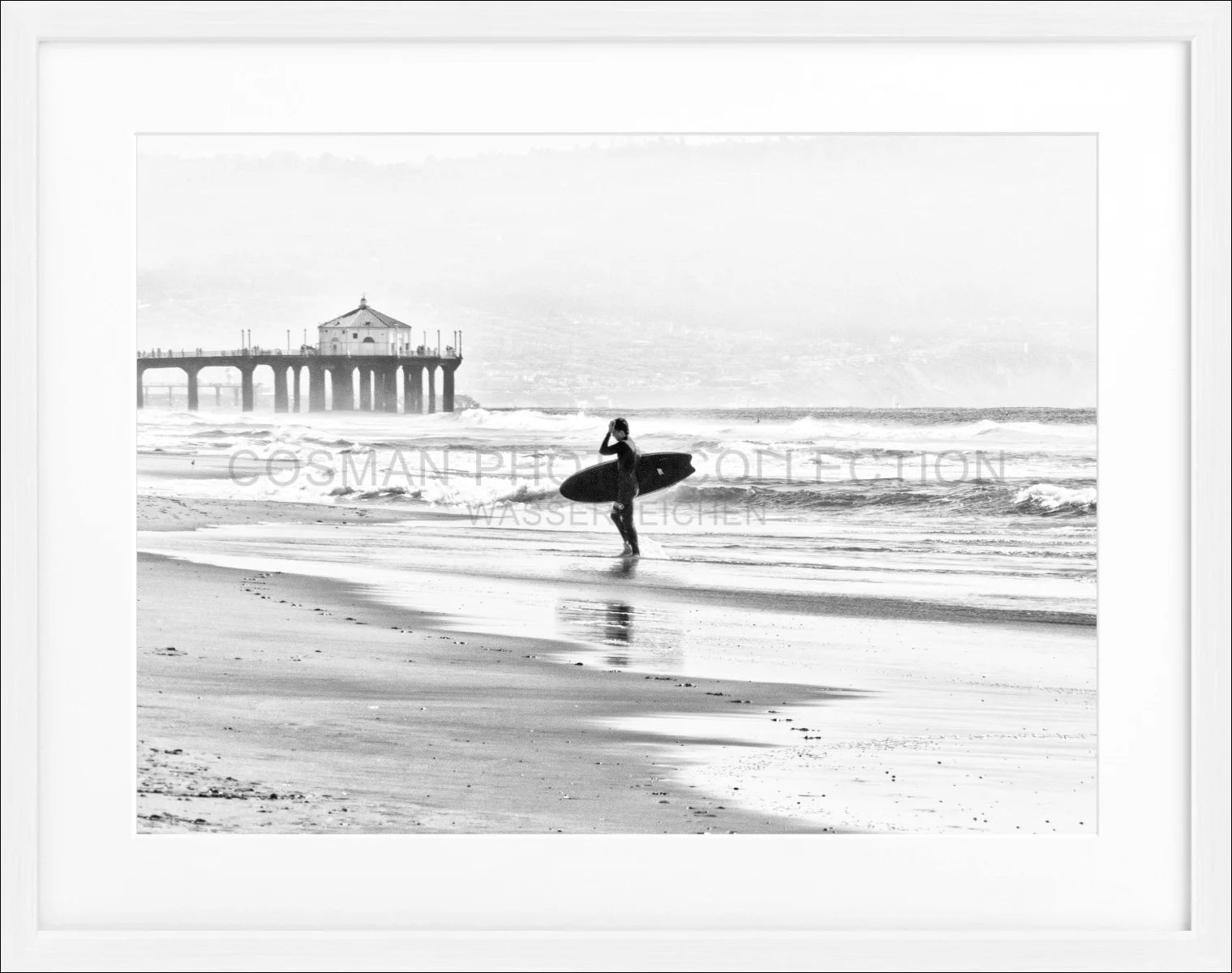 Poster mit Rahmen Kalifornien Manhattan Beach ’Surfer’