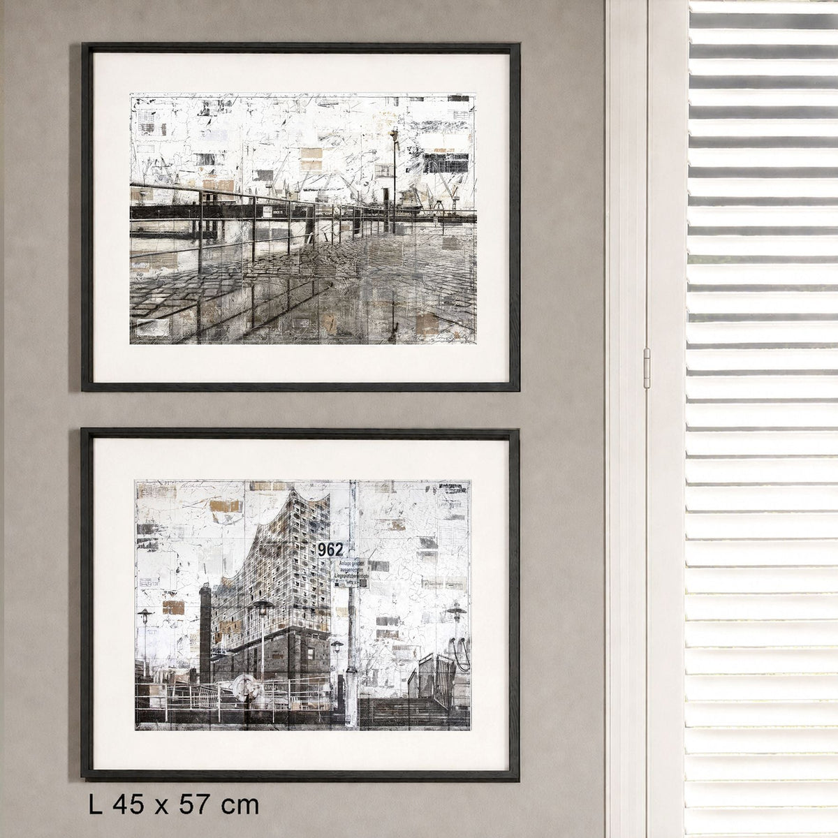 Hamburg Hafen Bilderwand als 2er-Set mit gerahmten Schwarz-Weiß-Fotografien der Elbphilharmonie und des Hamburger Hafens im Format 45 × 57 cm