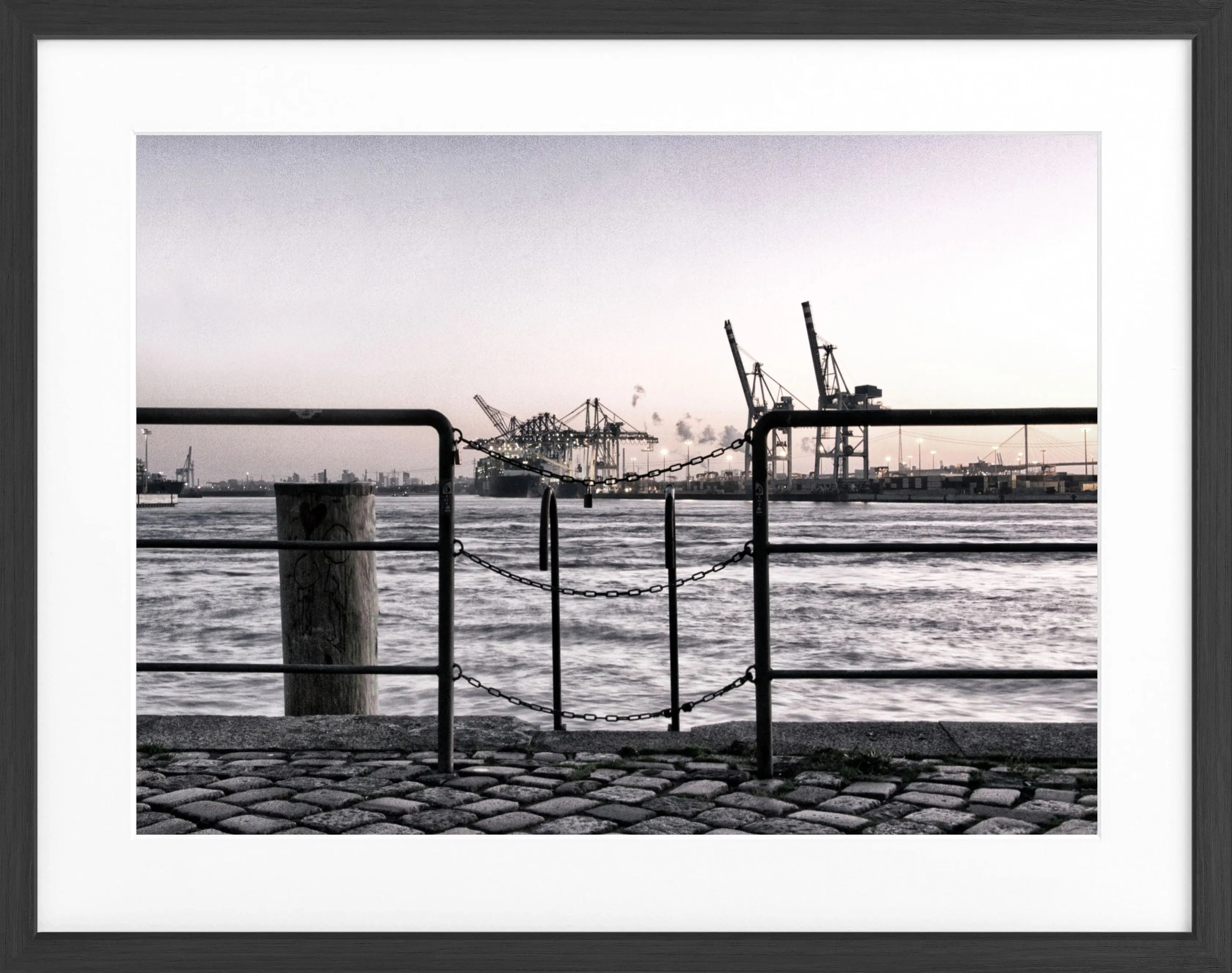 Poster mit Rahmen Hamburg Hafen ’Zaun’ HH28 - Wandbilder
