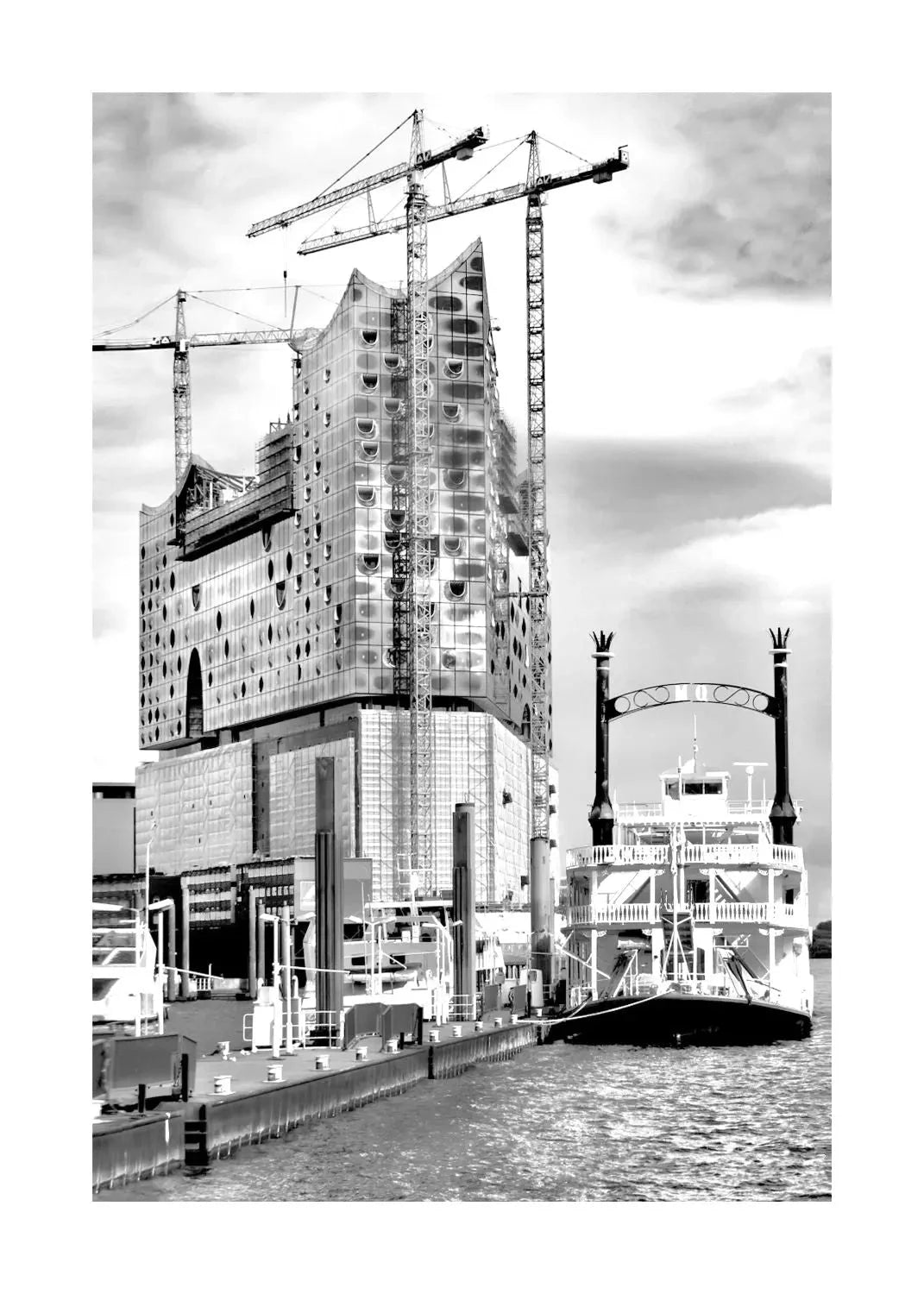 Hafen Hamburg Poster mit Elphi - Cosman-Photocollection, A4 Druck auf weißem Rand, maritime Stadtansicht