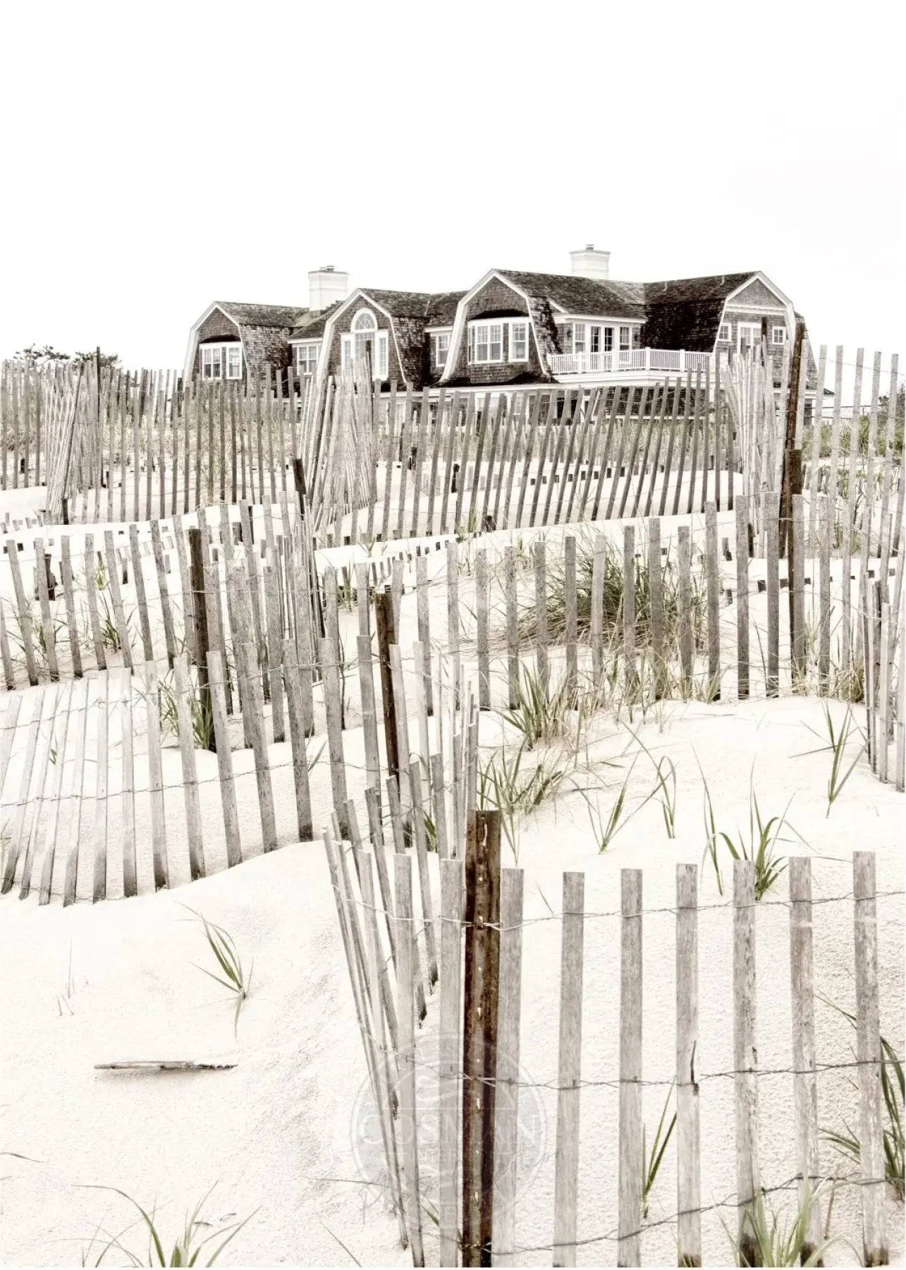 Schwarz-weiß Poster Hamptons Long Island ’Beach House’ von Cosman-Photocollection, 21x29,7 cm, mit weißem Rand