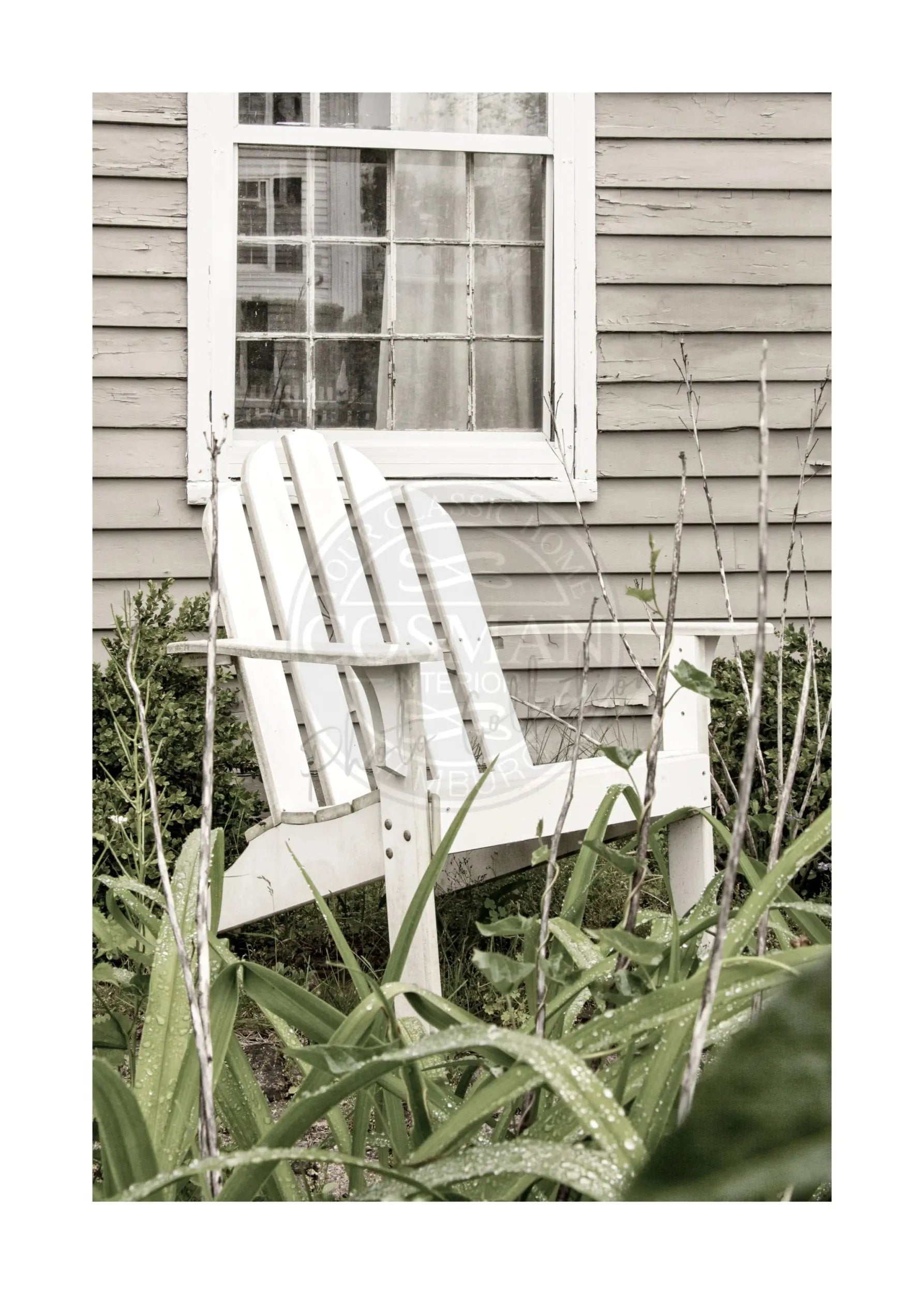 Schwarz-weiß Poster von Cosman-Photocollection, Hamptons Long Island Deckchair im A4-Format, mit weißem Rand.