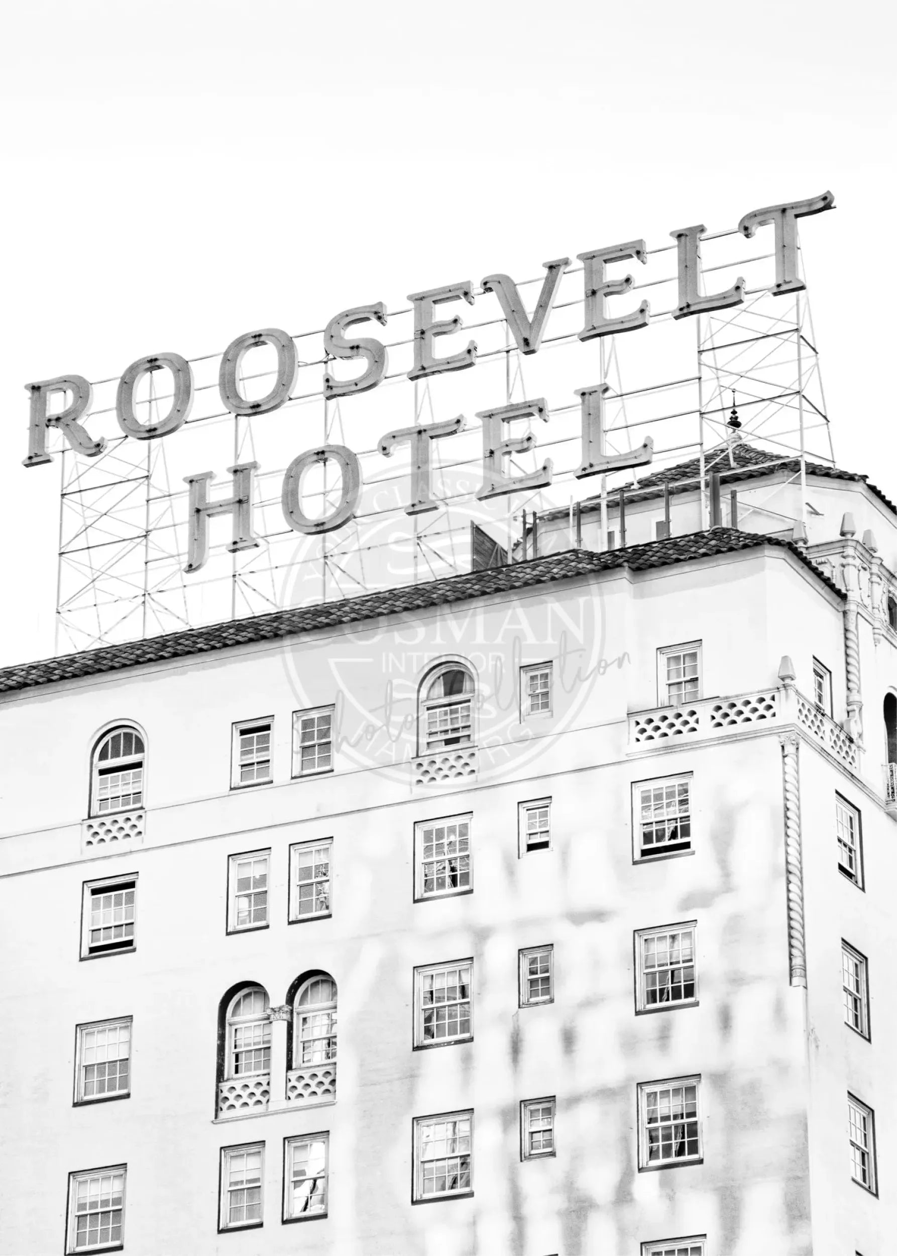Schwarz-weiß Poster von Los Angeles Roosevelt Hotel, 21x29,7 cm, von Cosman-Photocollection, mit weißem Rand.
