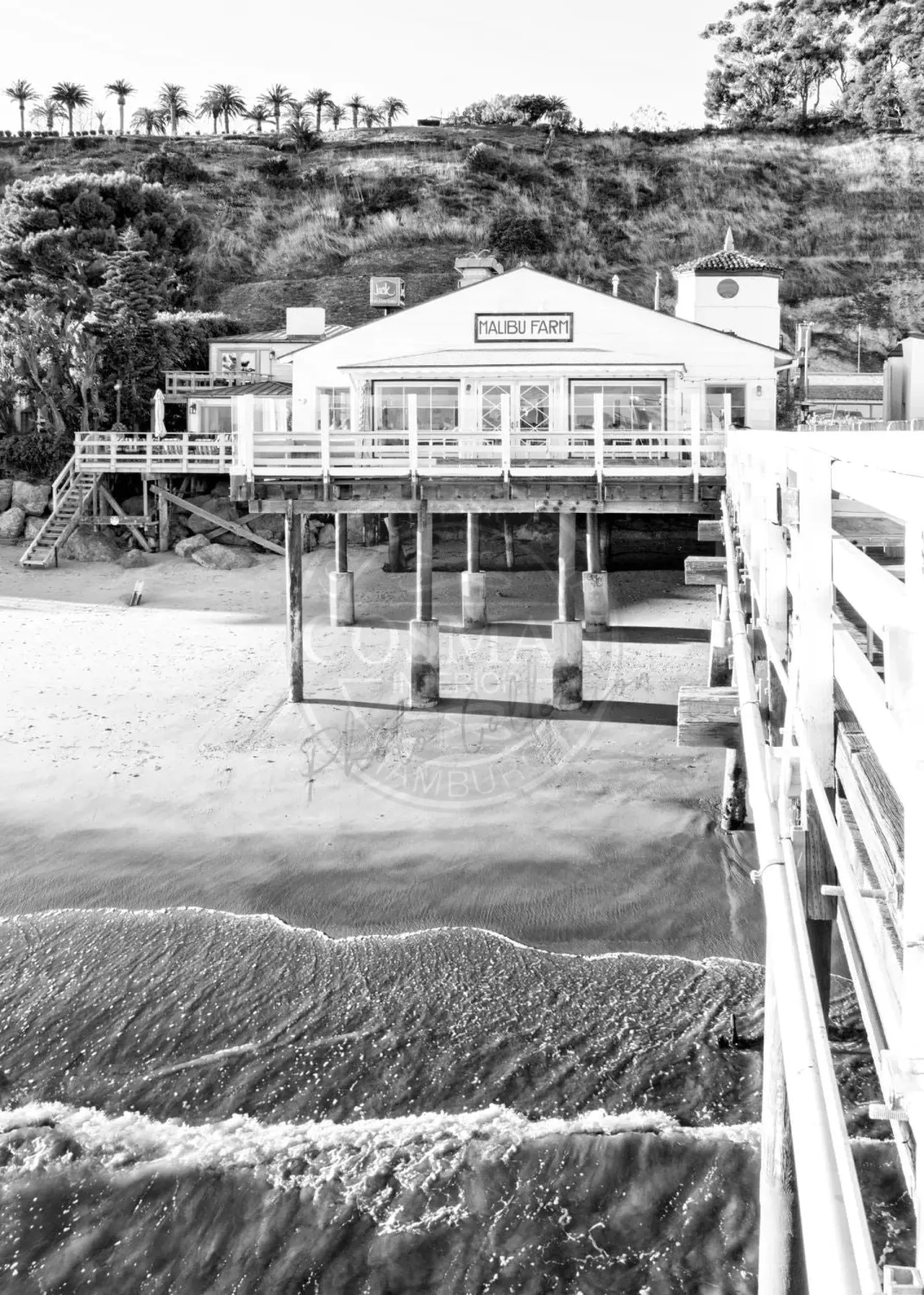 Schwarz-weiß Poster von Malibu Beach Pier in Kalifornien, A4-Größe, mit weißem Rand, von Cosman-Photocollection.