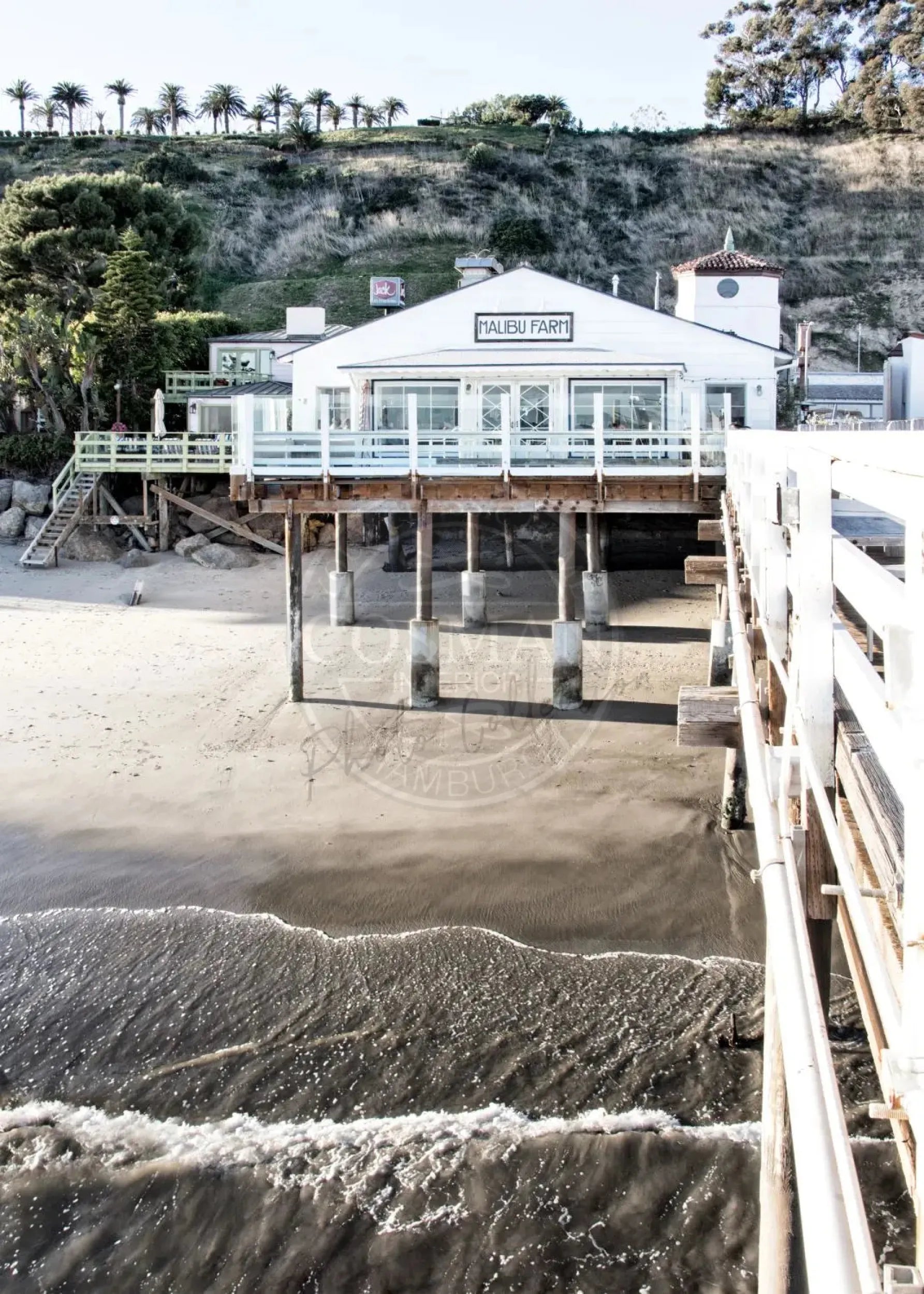 Schwarz-weiß Poster von Malibu Beach Pier in Kalifornien, 21x29,7 cm, von Cosman-Photocollection, mit weißem Rand