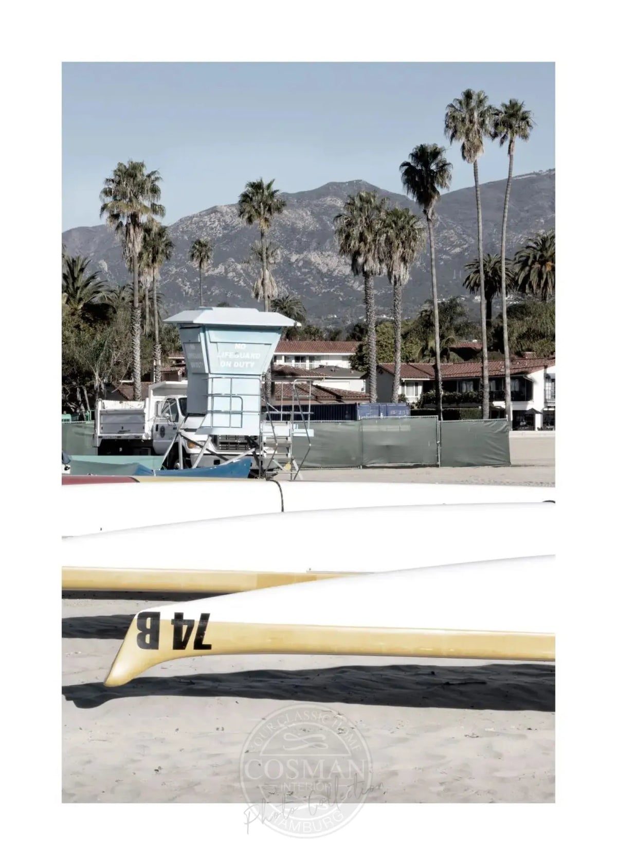 Schwarz-weiß Poster von Santa Barbara, Kalifornien, im A4-Format, mit weißem Rand, von Cosman-Photocollection.