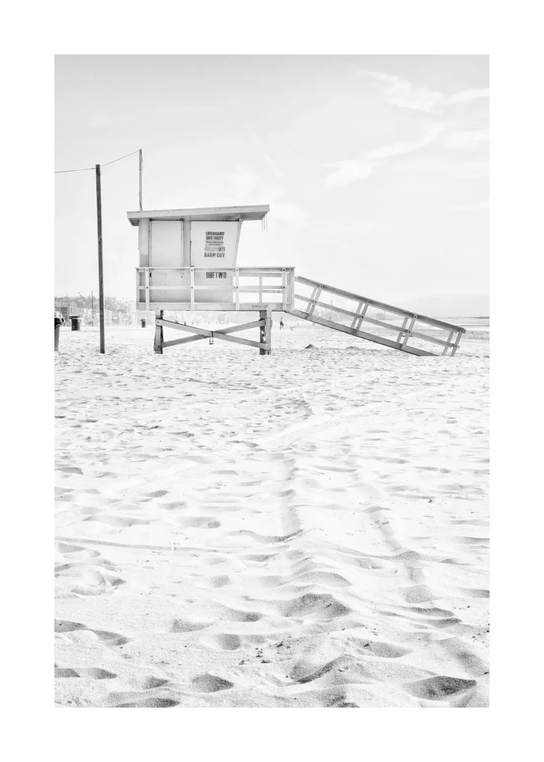 Schwarz-weiß Poster von Santa Monica Beach Lifeguard in Kalifornien, 21x29,7 cm, von Cosman-Photocollection.