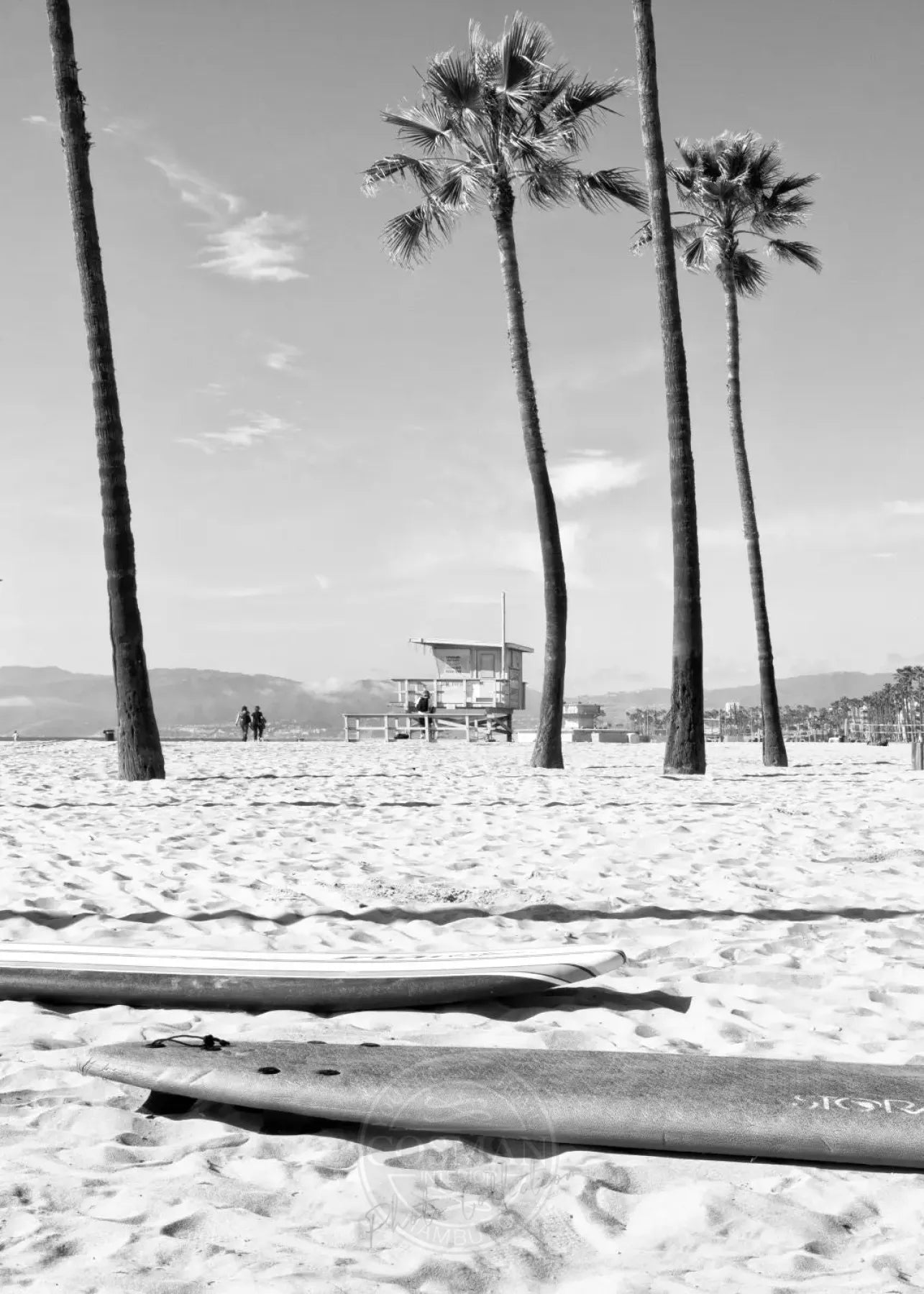 Schwarz-weiß Poster von Venice Beach in Kalifornien, 21x29,7 cm, von Cosman-Photocollection, mit weißem Rand.