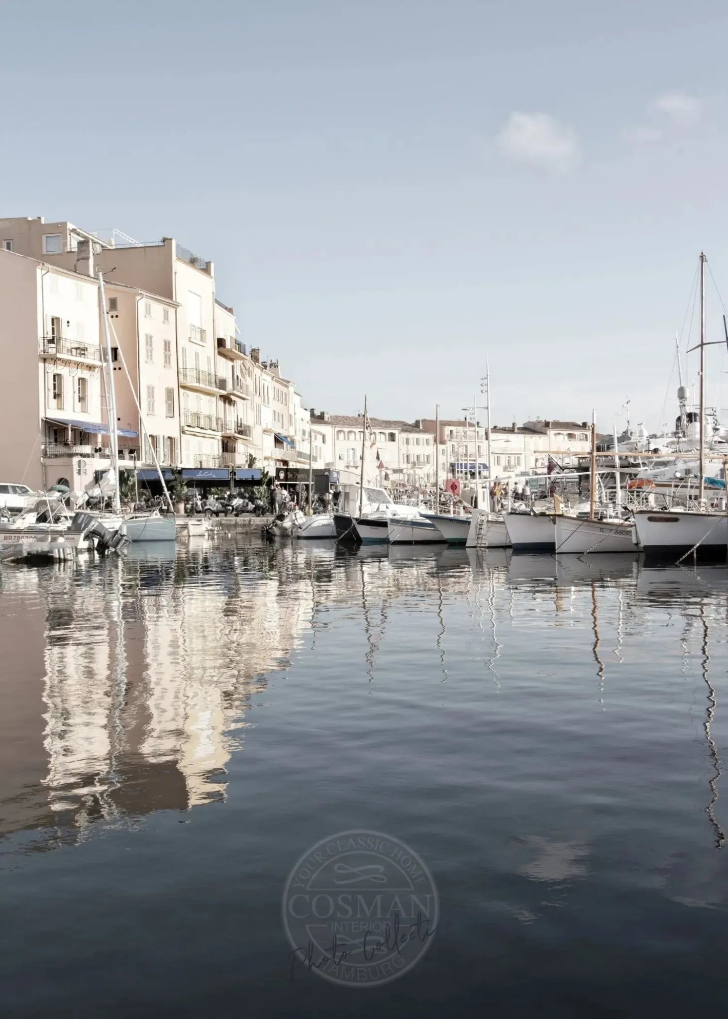 Schwarz-weiß Poster des Saint Tropez Hafens von Cosman-Photocollection, A4-Größe, mit weißem Rand, maritime Hafenansicht
