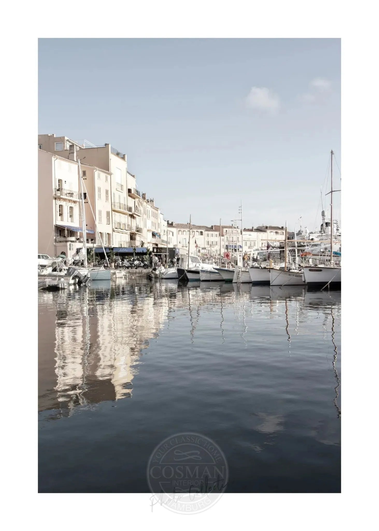 Schwarz-weiß Poster des Hafens in Saint Tropez von Cosman-Photocollection, A4-Größe, mit weißem Rand, hochwertiger Druck.