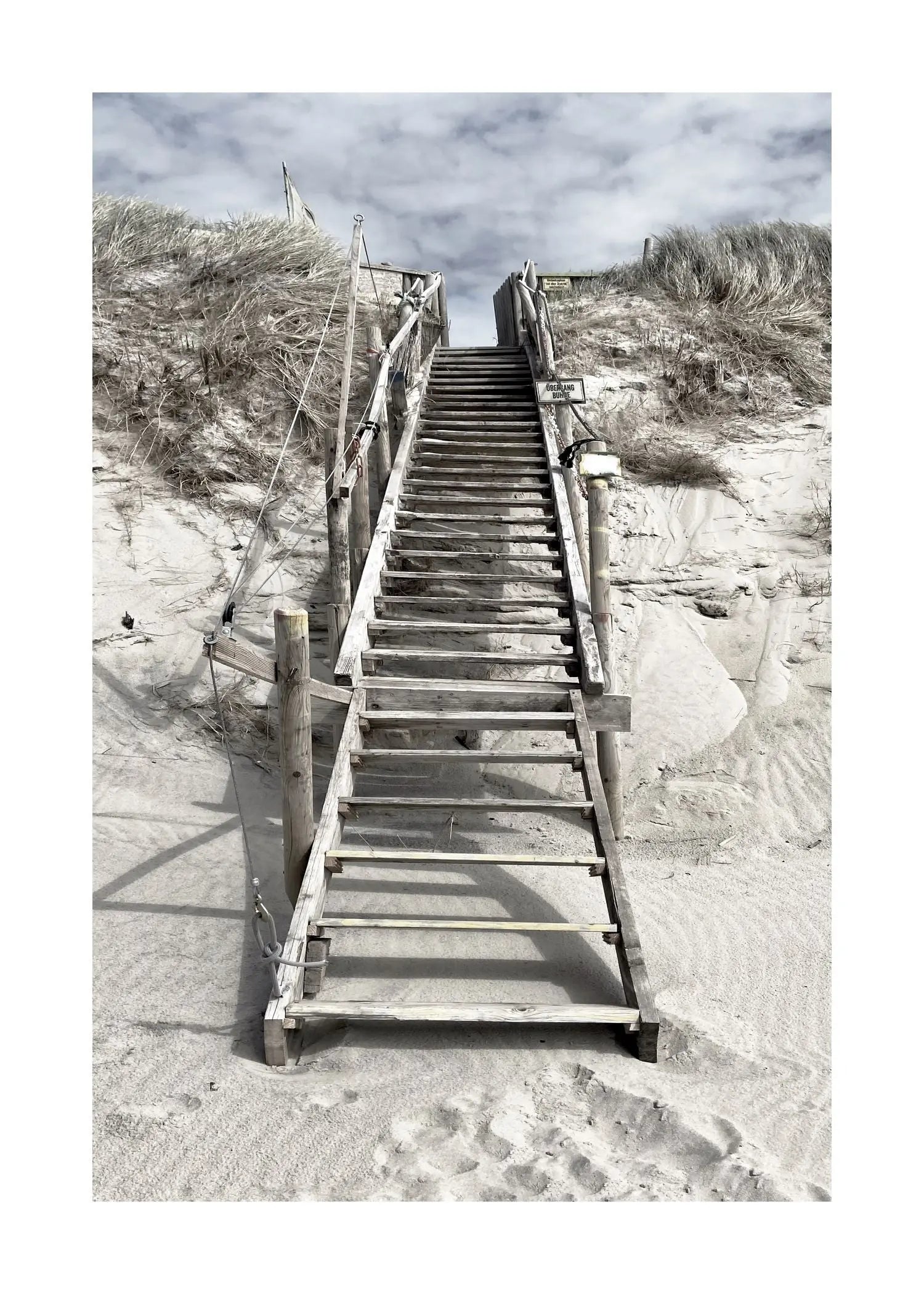 Schwarz-Weiß-Poster von Sylt mit Dünen in Hörnum, 21x29,7 cm, von Cosman-Photocollection, mit weißem Rand