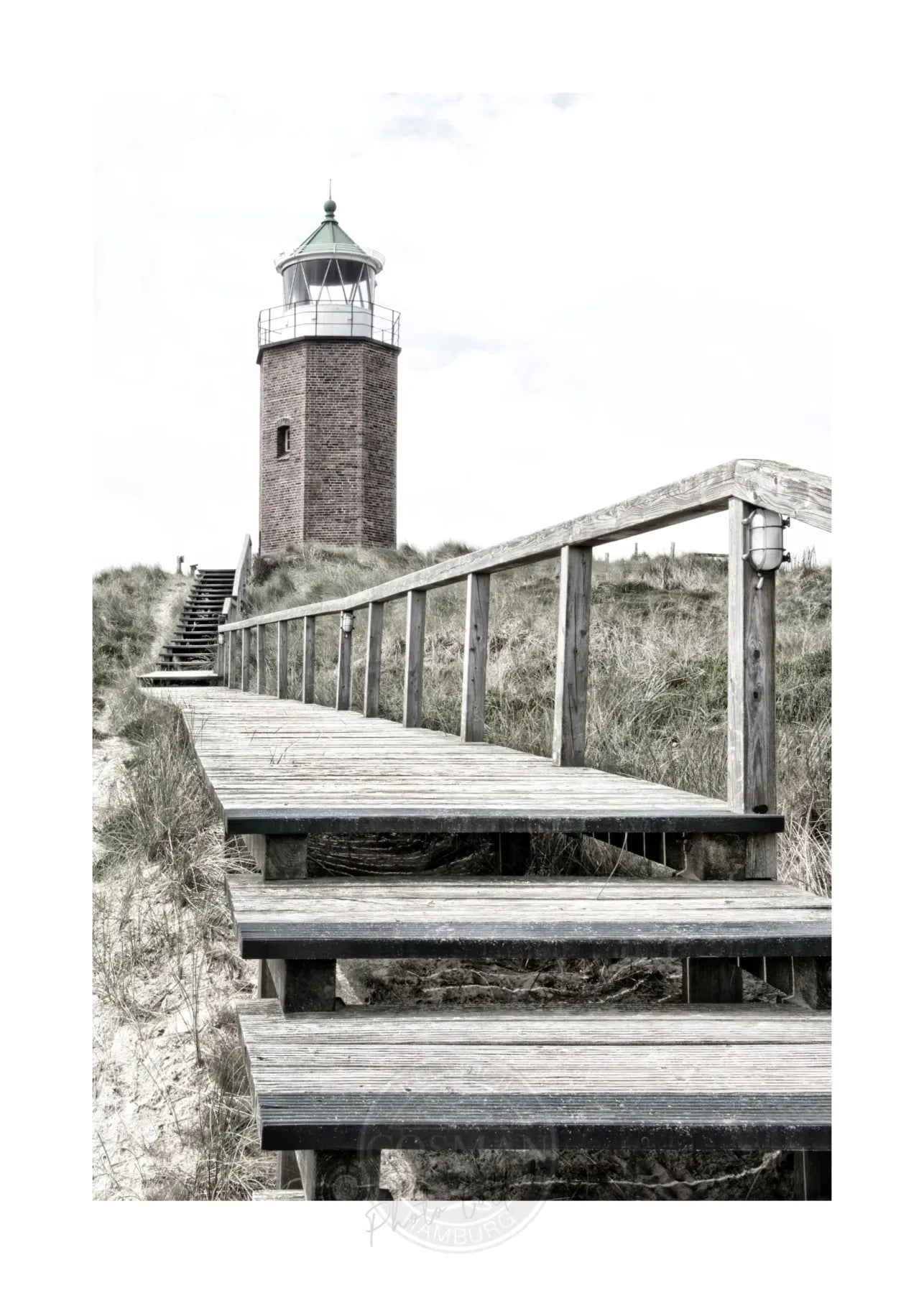 Schwarz-weiß Poster von Leuchtturm auf Sylt, Kampen, im A4-Format, von Cosman-Photocollection, mit weißem Rand.