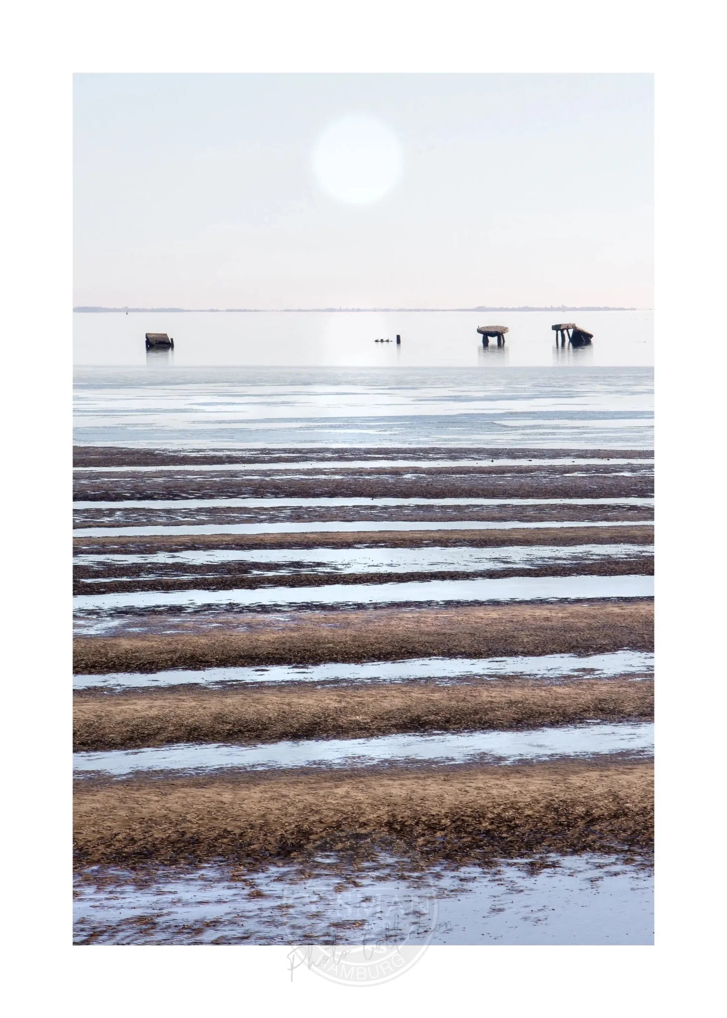 Schwarz-weiß Poster von Sylt mit Wattenmeer, 21x29,7 cm, von Cosman-Photocollection, mit weißem Rand.