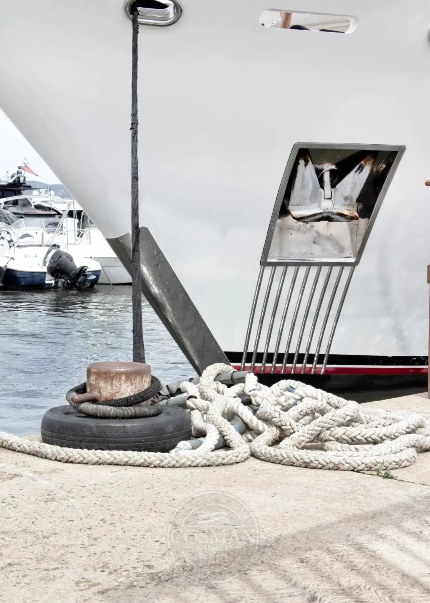 Schwarz-weiß Poster 'Yacht' Saint Tropez von Cosman-Photocollection, A4 Druck mit weißem Rand, maritime Motiv