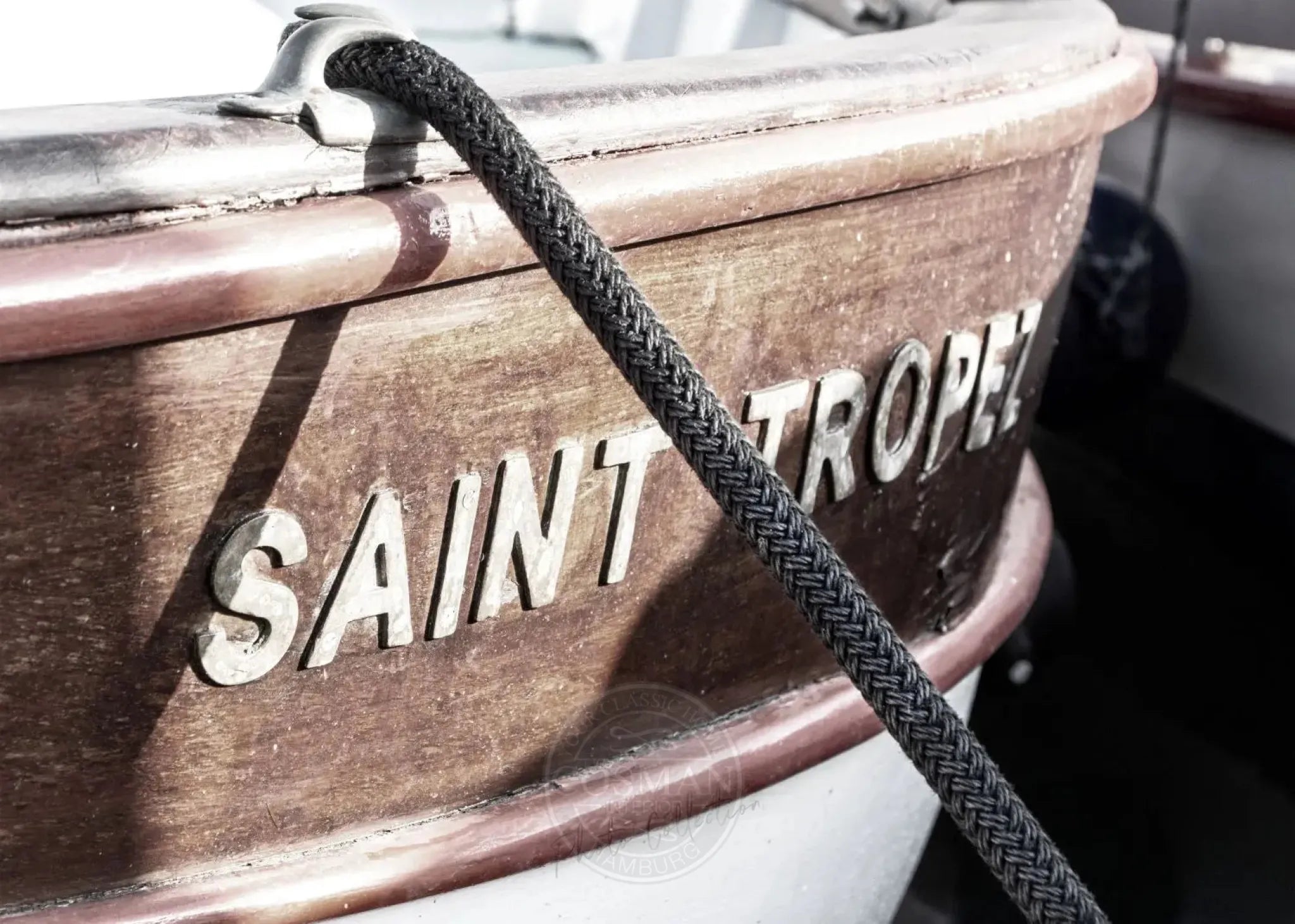 Schwarz-weiß Poster 'Boot' Saint Tropez von Cosman-Photocollection, A4 Druck mit weißem Rand, maritime Atmosphäre