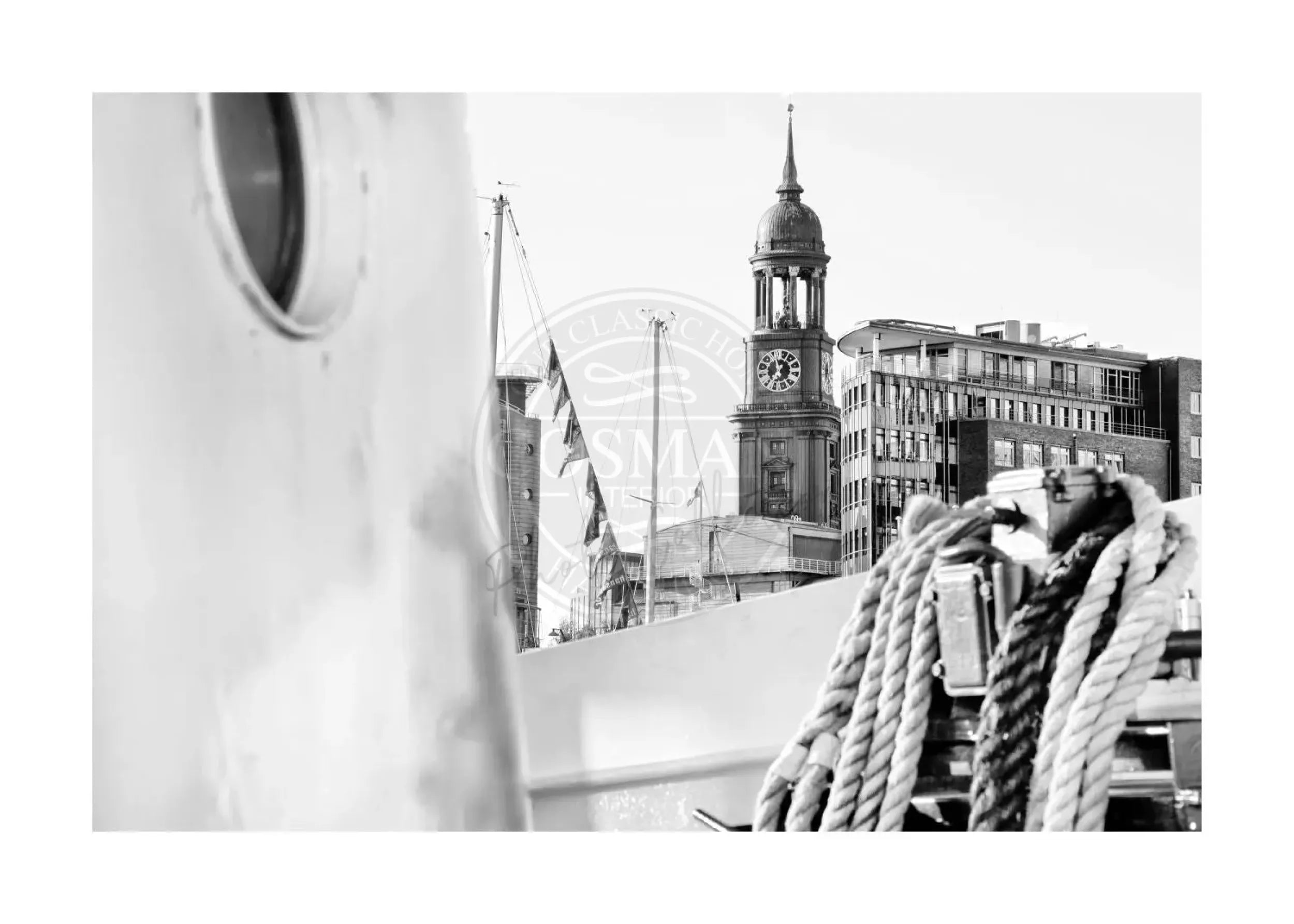 Schwarz-weiß Poster des Hamburger Michel mit weißem Rand, von Cosman-Photocollection, 29,7x21 cm, A4 Druck