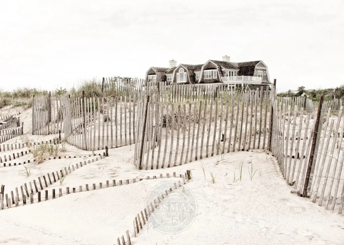 Schwarz-weiß Poster Hamptons Long Island ’Beach House’ von Cosman-Photocollection, A4 Größe, mit weißem Rand.