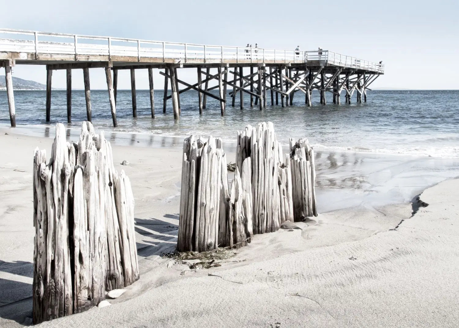 Schwarz-Weiß-Poster von Malibu Beach, Kalifornien, mit weißem Rand, von Cosman-Photocollection, A4-Format, 29,7x21 cm