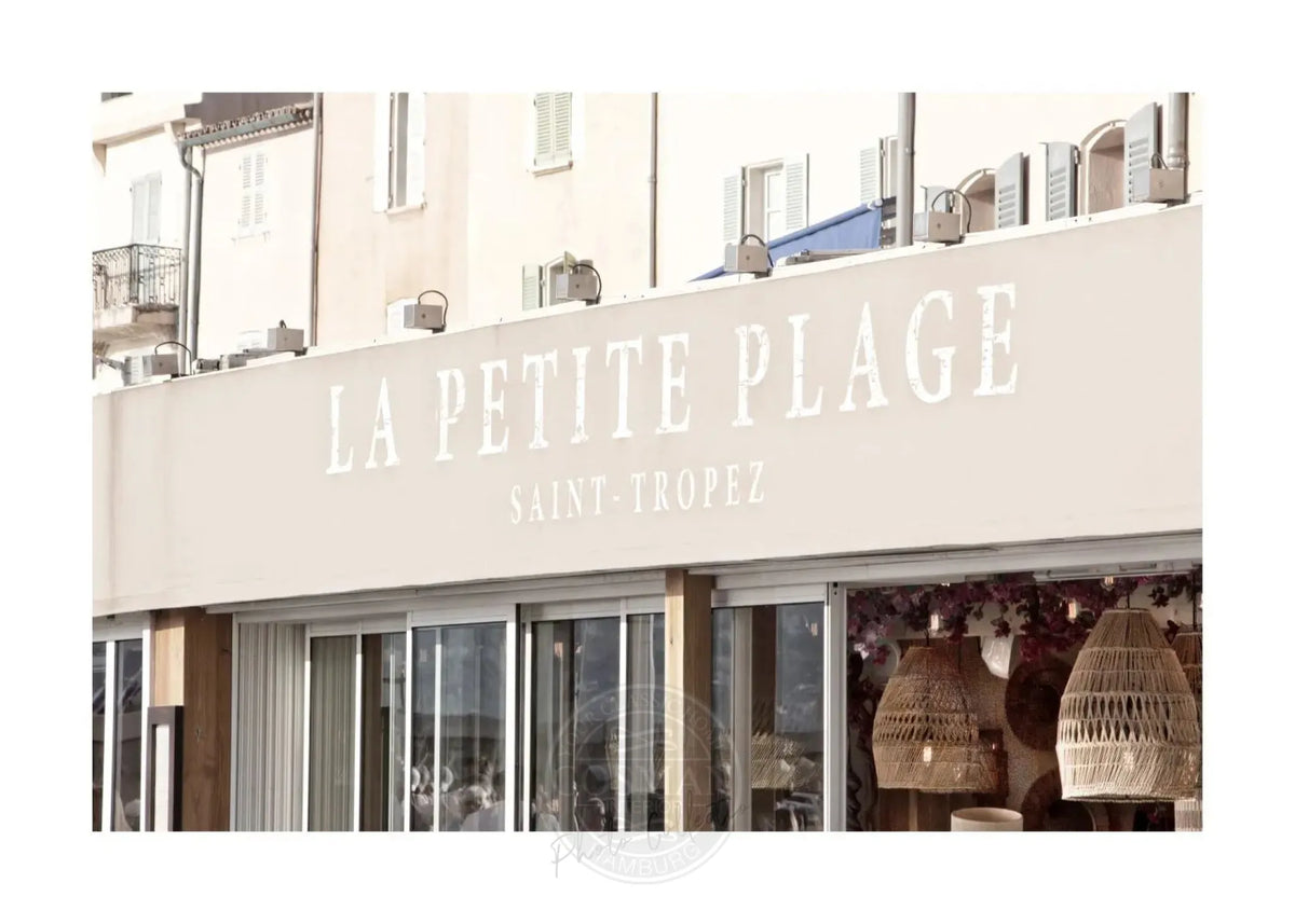 Schwarz-weiß Poster "La Petite Plage" Saint Tropez von Cosman-Photocollection, 29,7x21cm, mit weißem Rand
